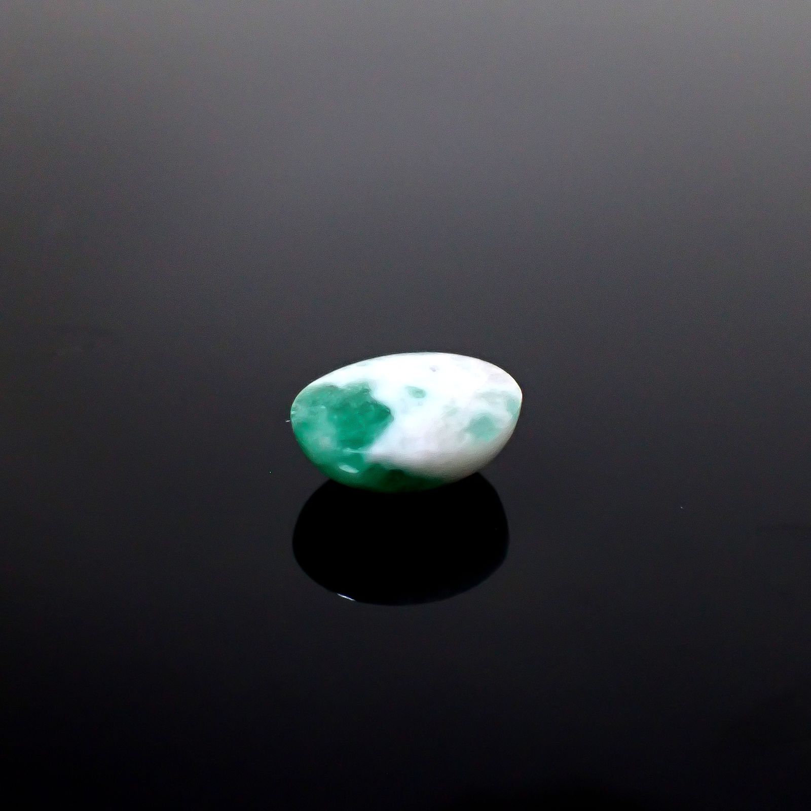 マトリックスエメラルド(エメラルドインクォーツ/フェルドスパー) ブラジル産 3.72ct [250430173]11.1x9.2mm前後