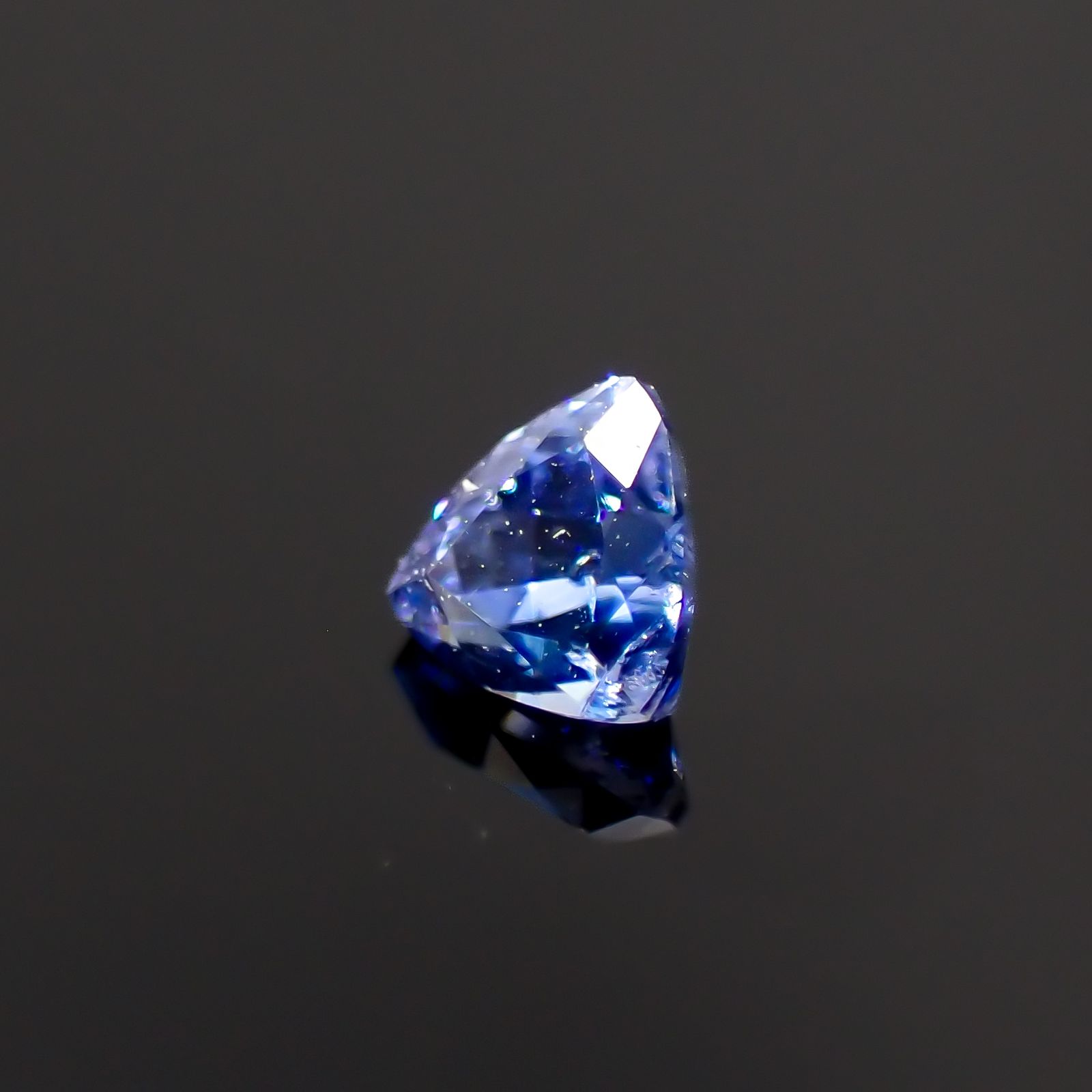 ベニトアイト アメリカ・カリフォルニア州産 0.071ct[230823212]2.4x2.5mm前後