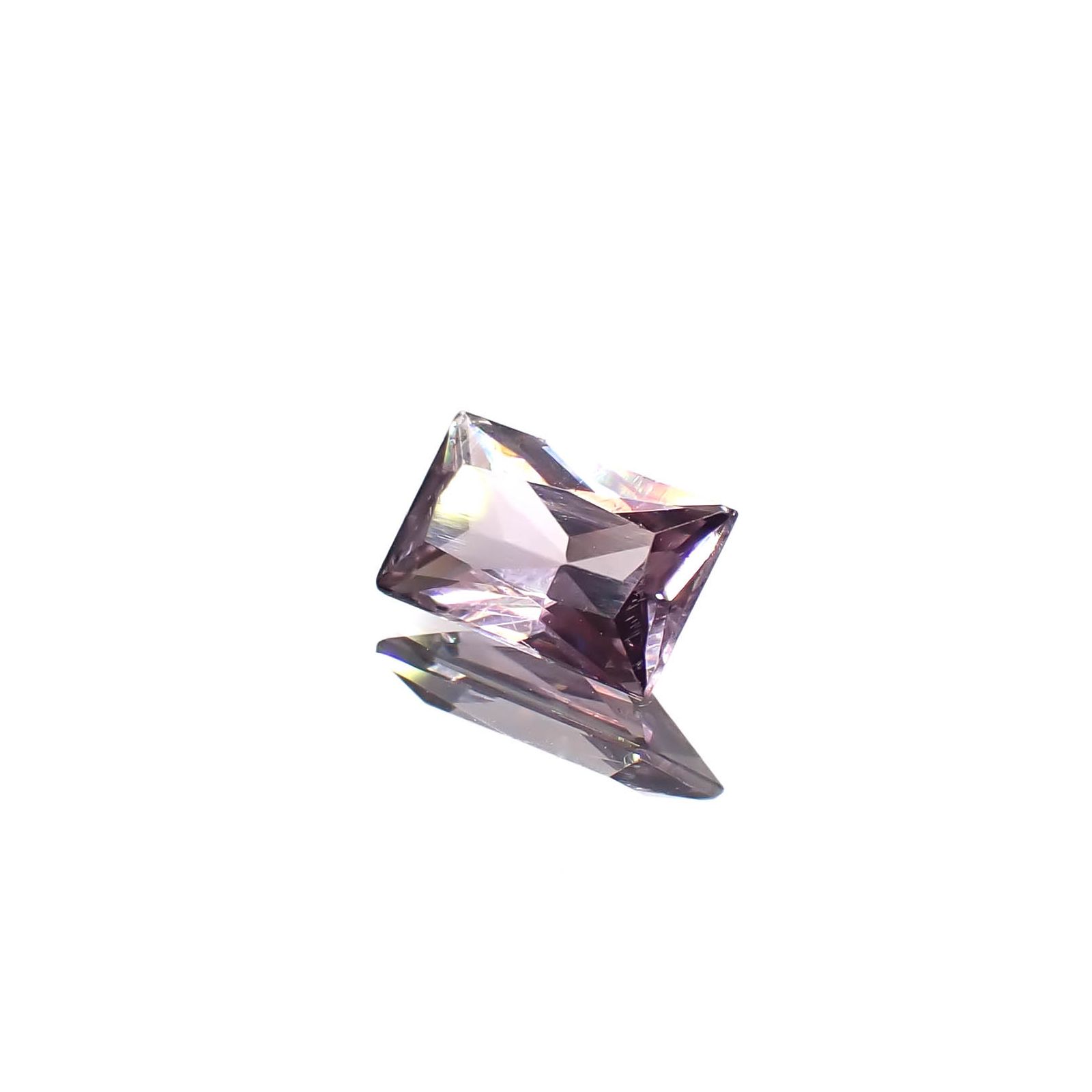 カラーシフト ピンクダイアスポア アフガニスタン産 0.53ct[240627974]6.4x3.9mm前後