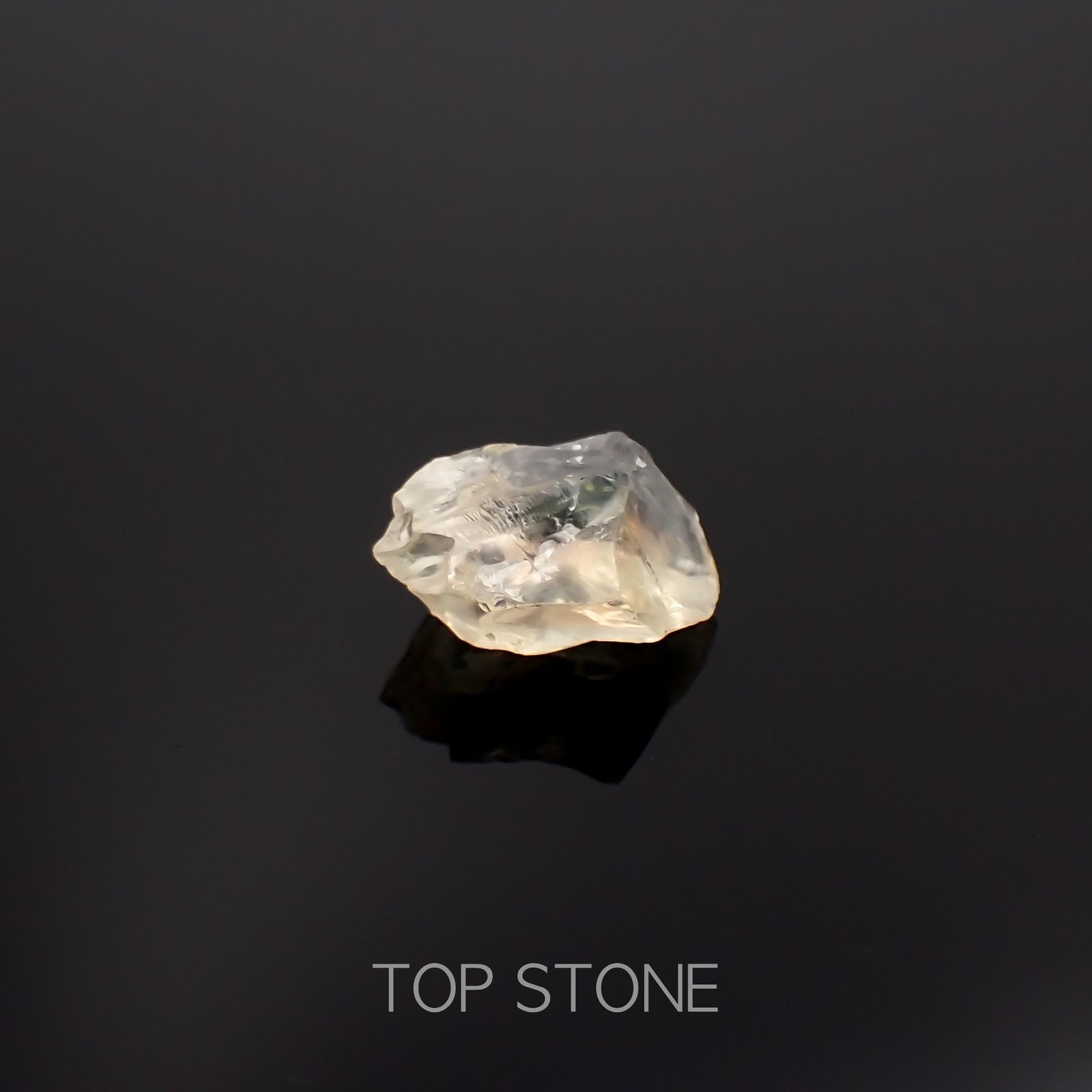 オレゴンサンストーン原石 アメリカ・オレゴン州産 3.86ct[230220417]13x9.7mm前後