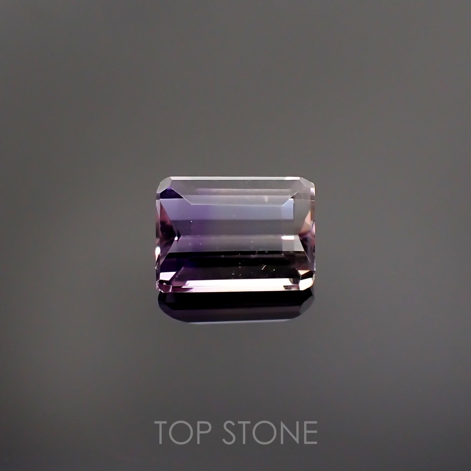 アワーグラスアメジスト(宝石名バイカラー・クォーツ) モロッコ産 1.11ct 識別済[210812320]7.2×5.2mm前後
