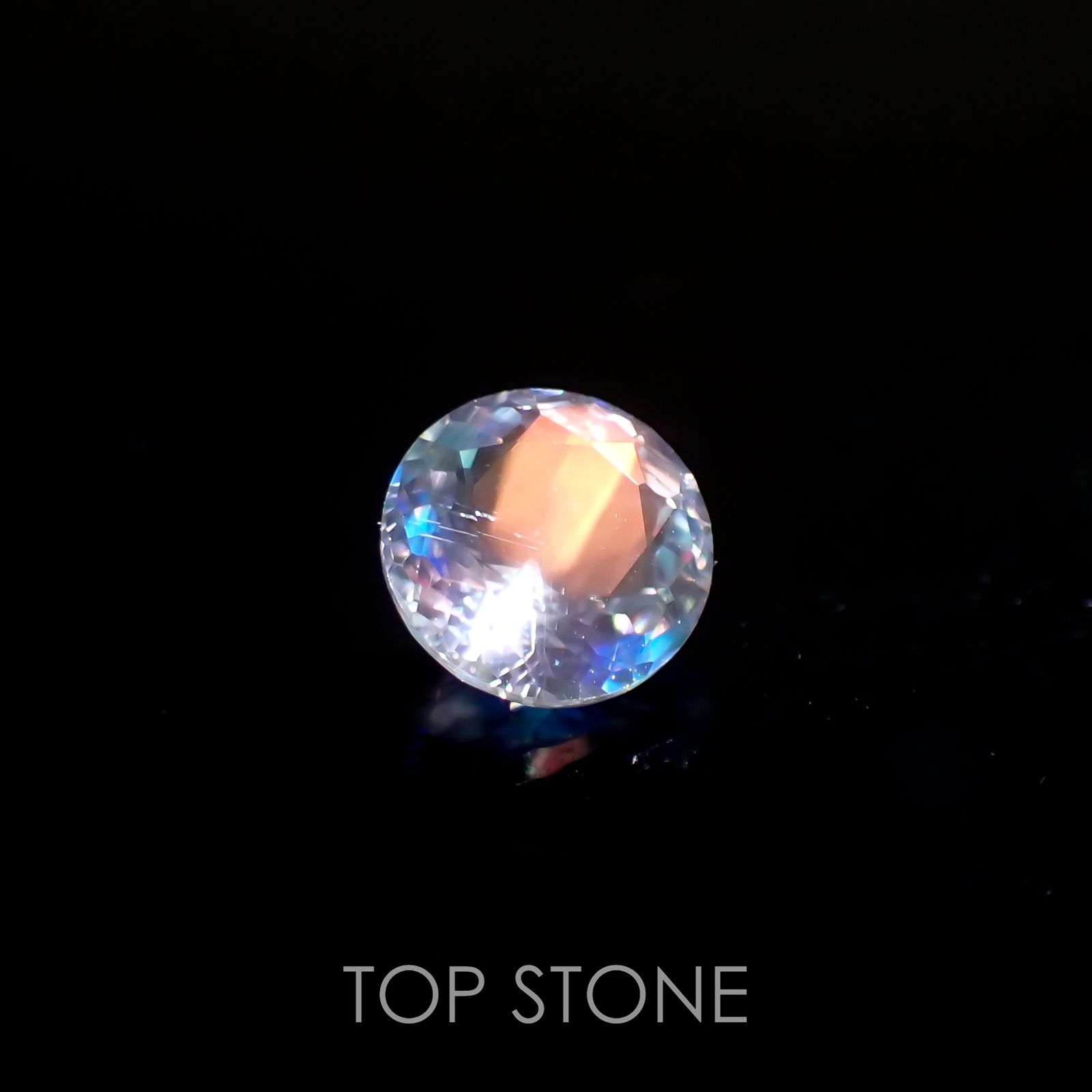 レインボームーンストーン(宝石名ラブラドライト)マダガスカル産 0.47ct 識別済[221219517]5.1x5.1mm前後