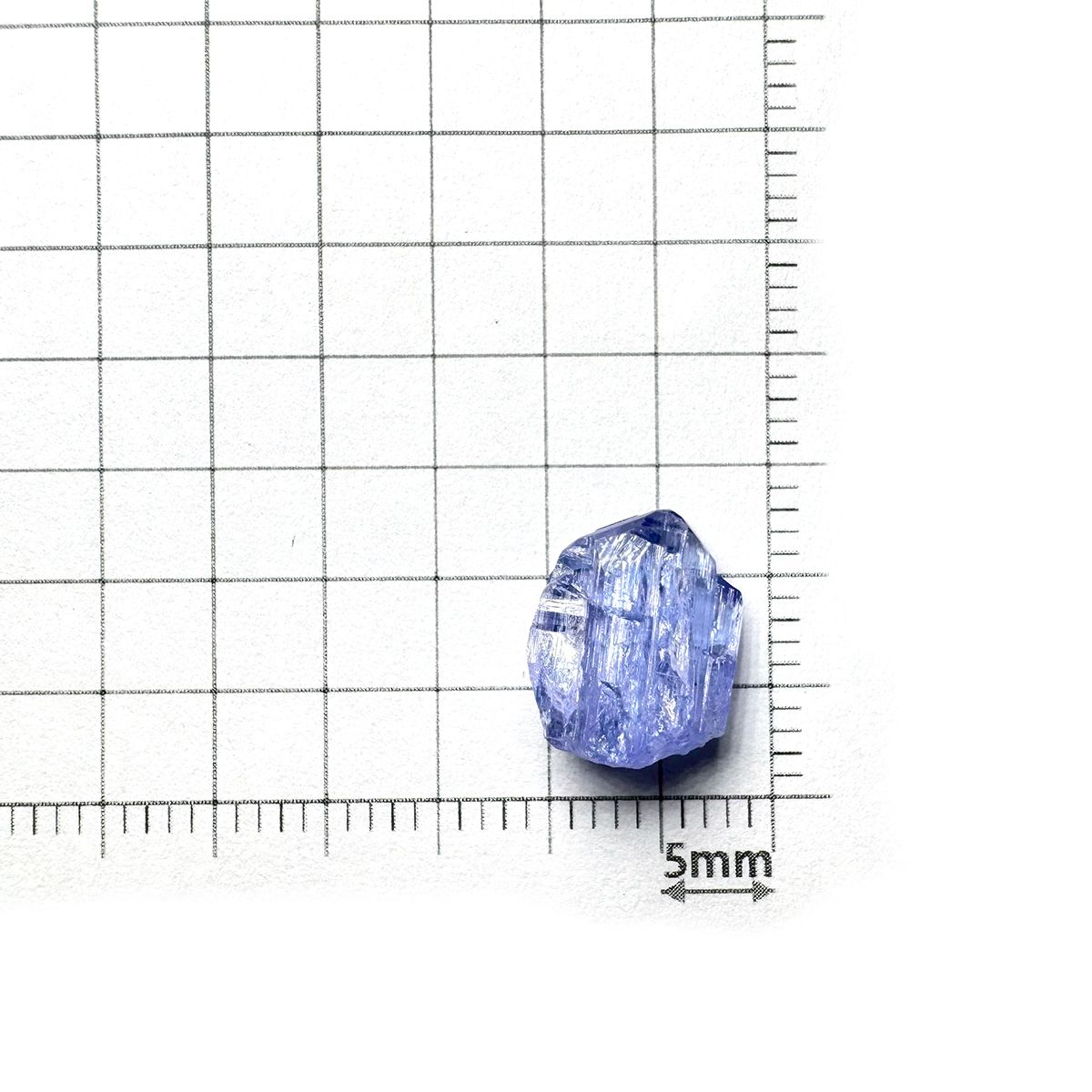 タンザナイト 原石(宝石名タンザナイト)タンザニア産 4.56ct 識別済[231224911]11.4x8.6mm前後