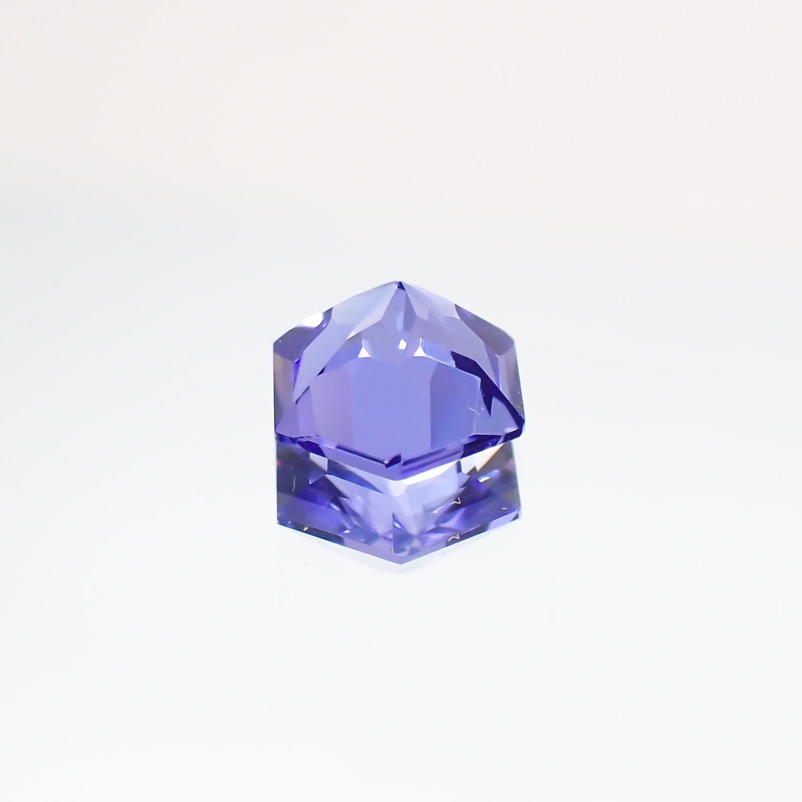 ◇ヘキサゴンカット◇タンザナイトSA(宝石名タンザナイト) タンザニア産 0.46ct 識別済[210610997]4.7×4.7mm前後