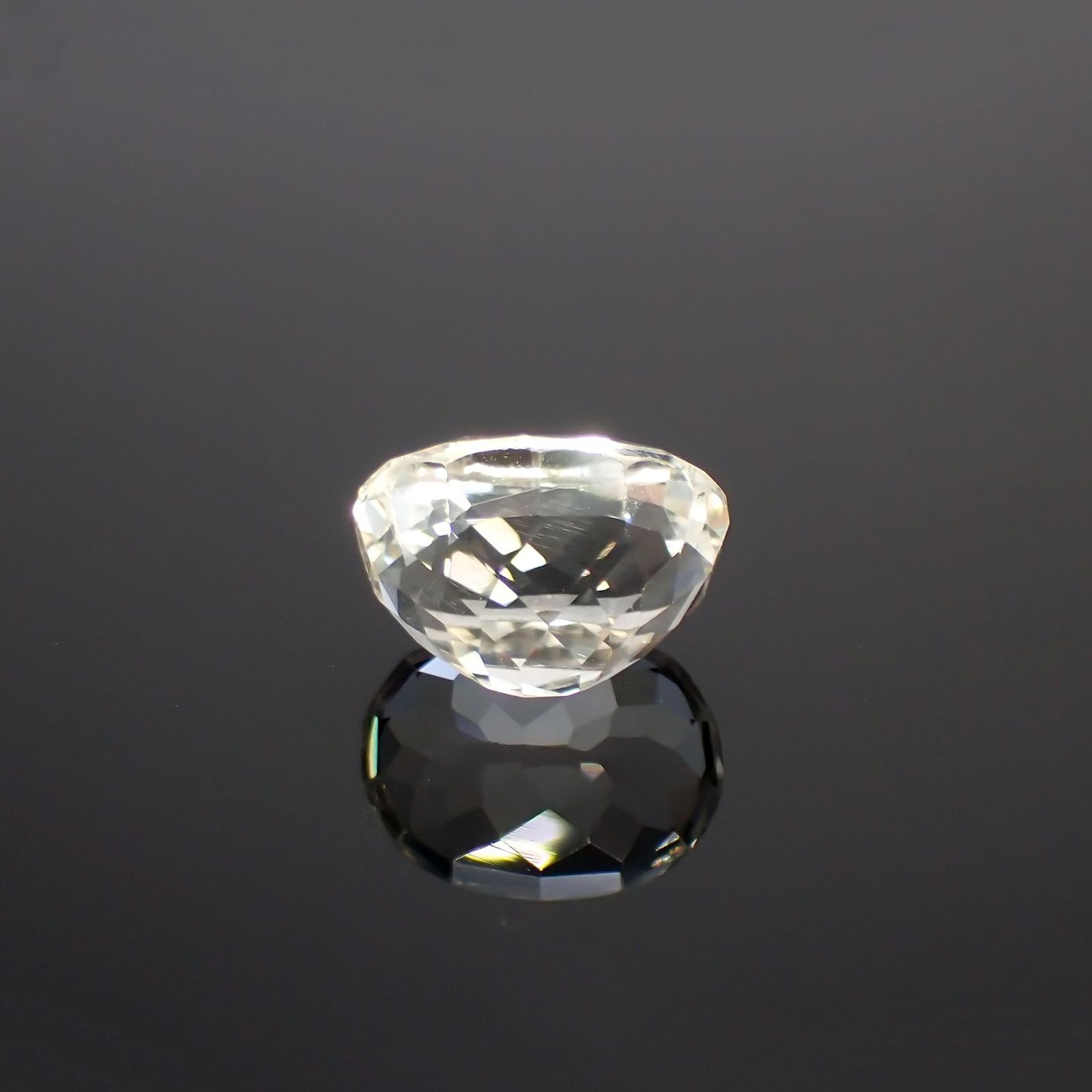 イエロースポジュミン(宝石名スポジュミン)アフガニスタン産 6.09ct 識別済[251113705]11.7x8.9mm前後