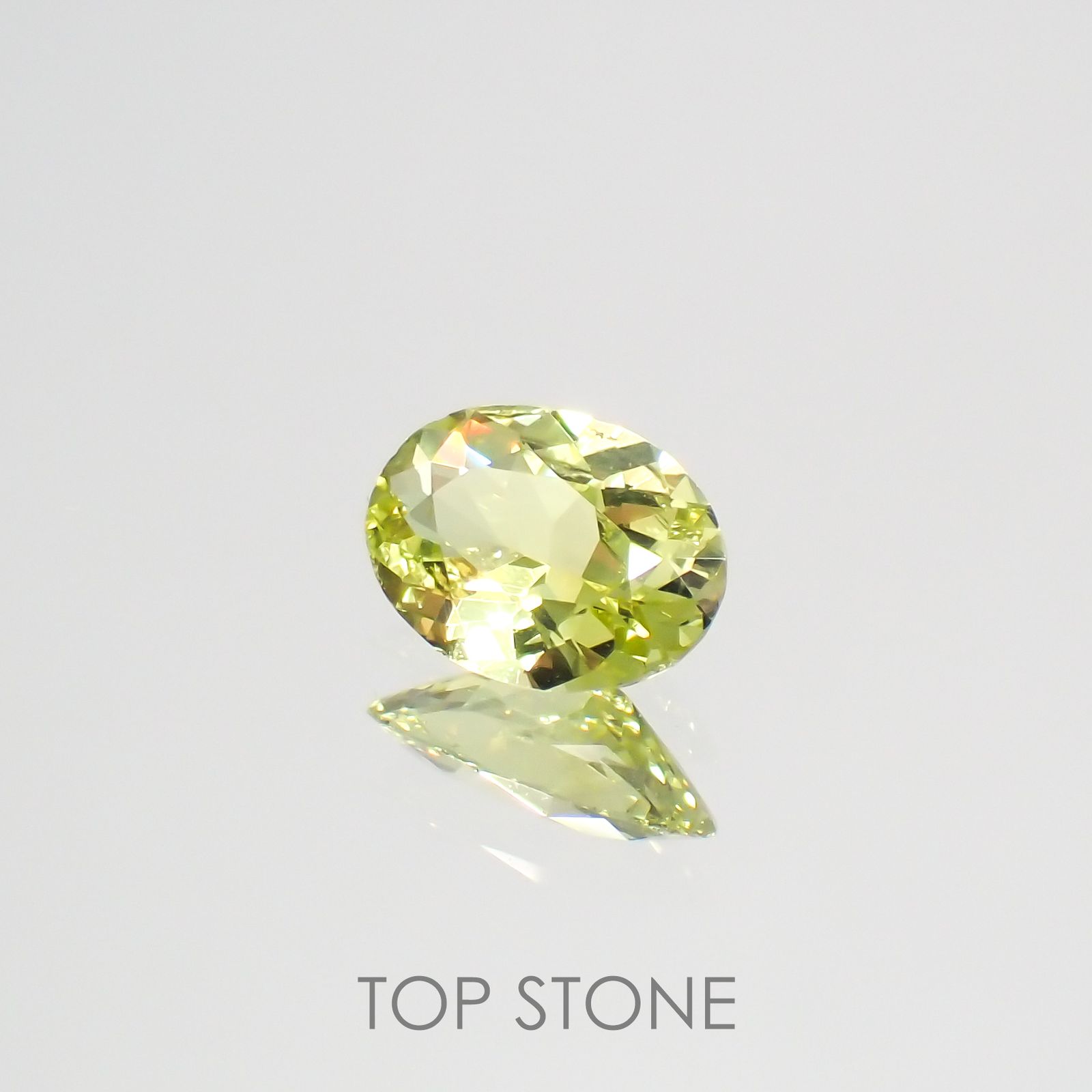 クリソベリル(宝石名クリソベリル)マダガスカル産 0.70ct 識別済[220114500]7x4.9mm前後