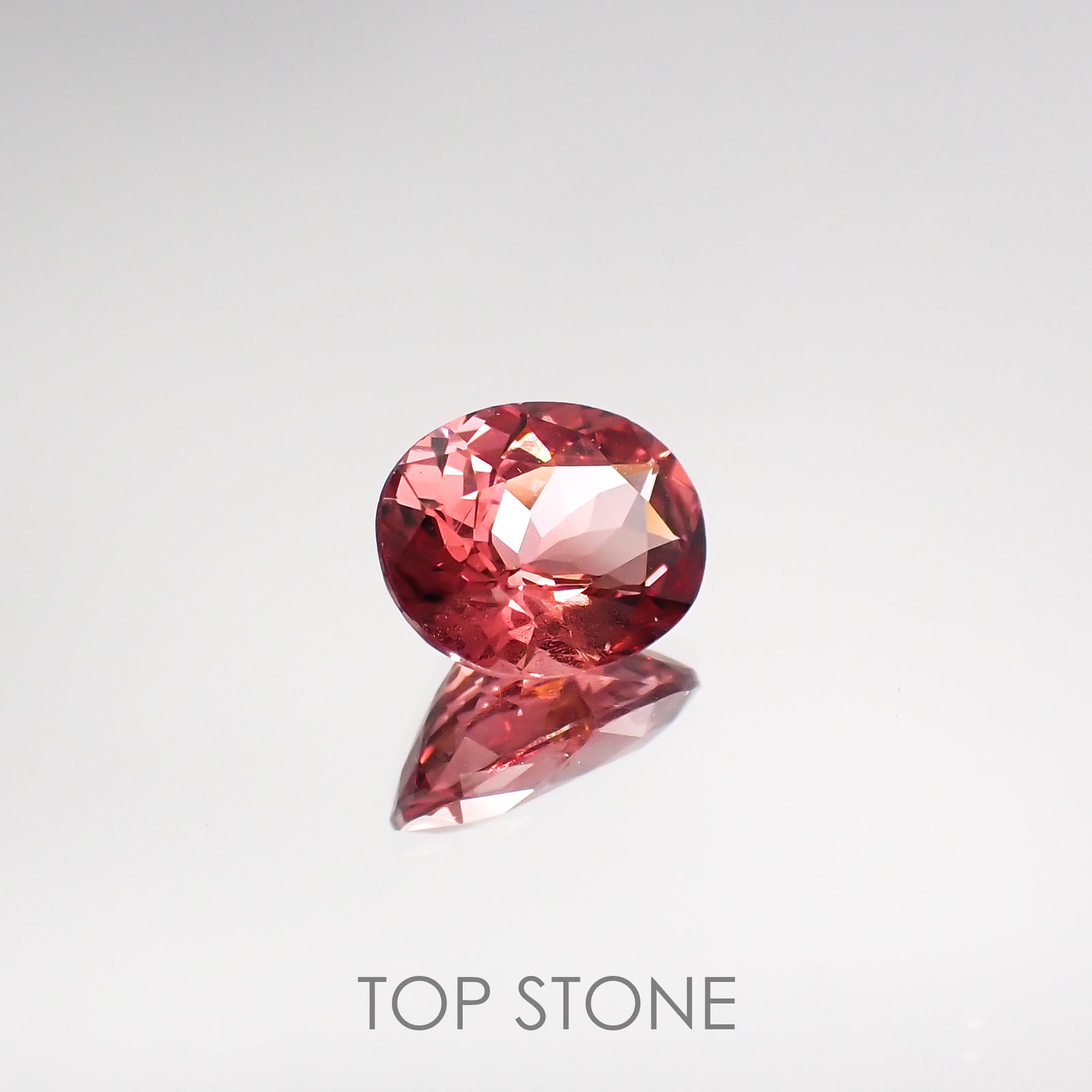 マラヤガーネット タンザニア産 ルース 1.86ct[210711611]8.6×6.7mm前後