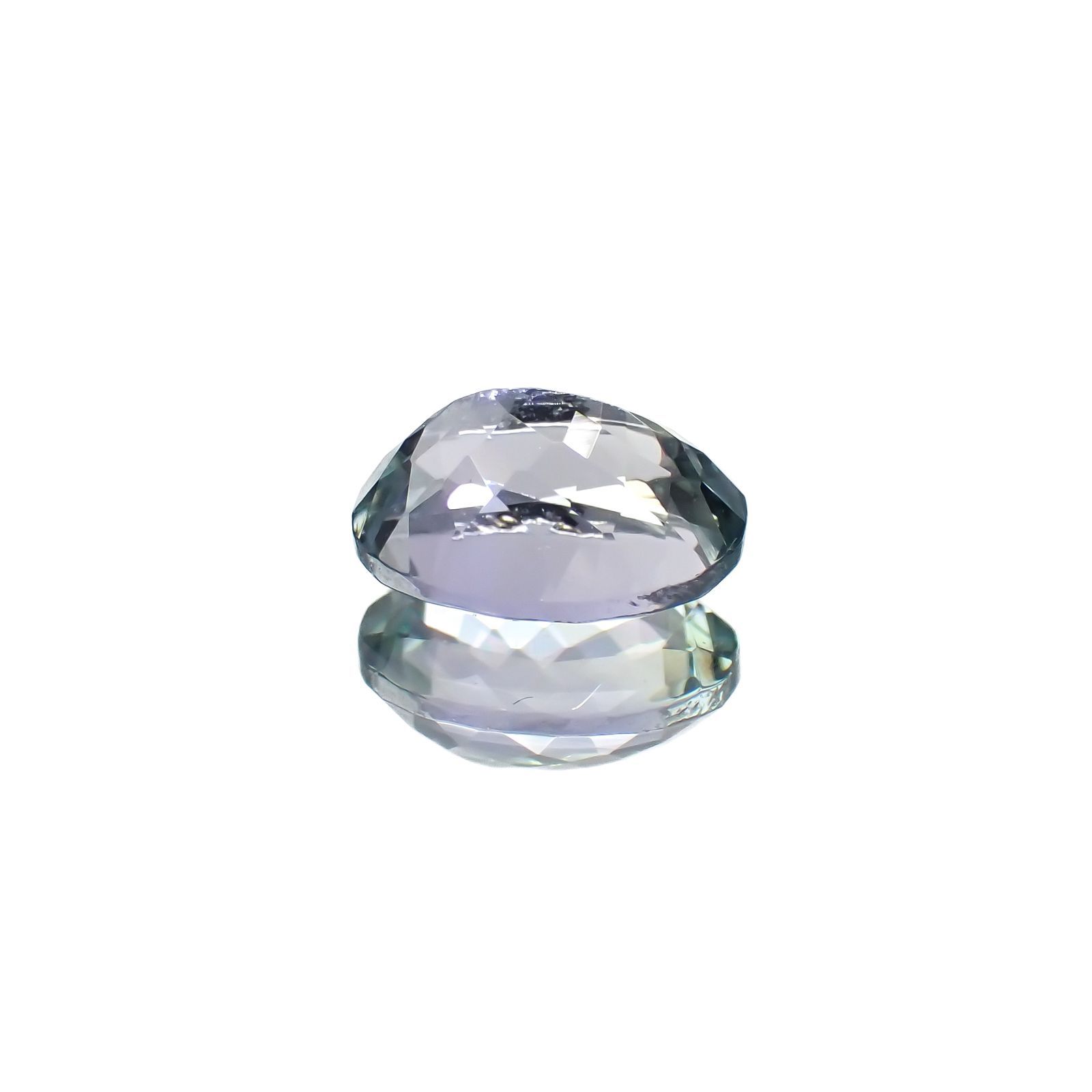 バイカラータンザナイト(宝石名タンザナイト)タンザニア産 1.21ct 識別済[220917746]7.4x5.4mm前後