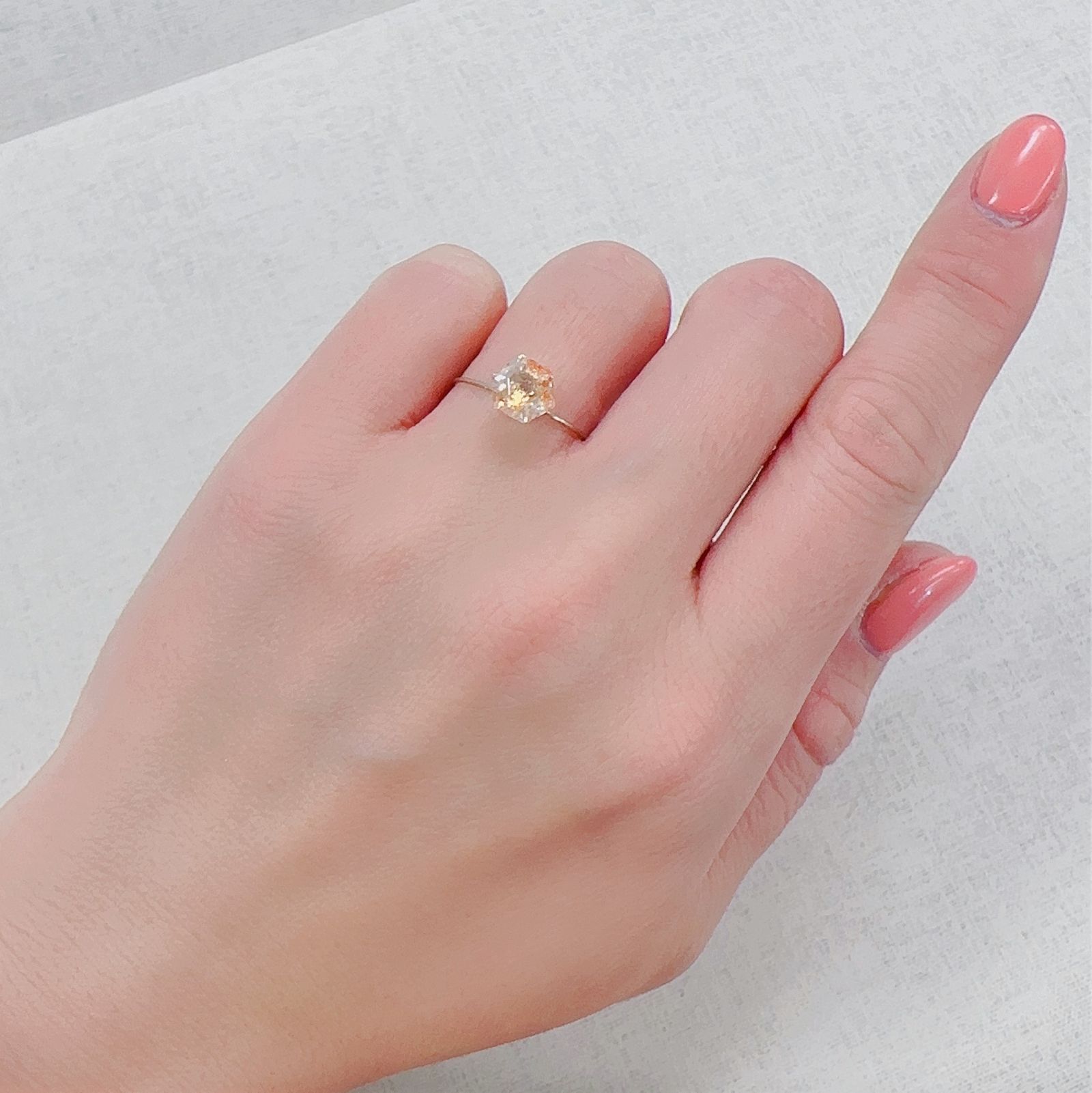 ◇ヘキサゴンカット◇イリュージョンサンストーン タンザニア産 1.32ct[230320952]6.8x6.6mm前後