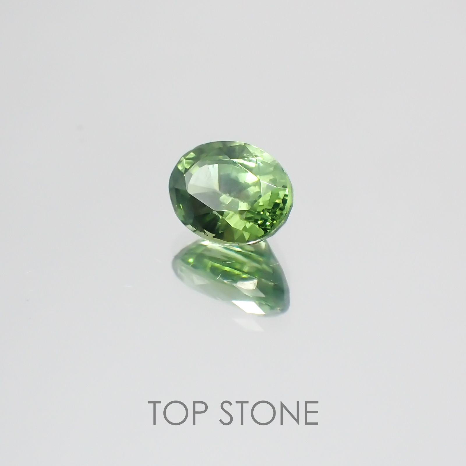 グリーンジルコン スリランカ・カンボジア産 ルース 1.07ct[21038613]6.6×4.9mm前後