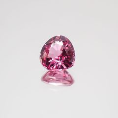 パパラチャサファイア スリランカ産 0.595ct  DGL鑑付[21019429]5×5.1mm前後