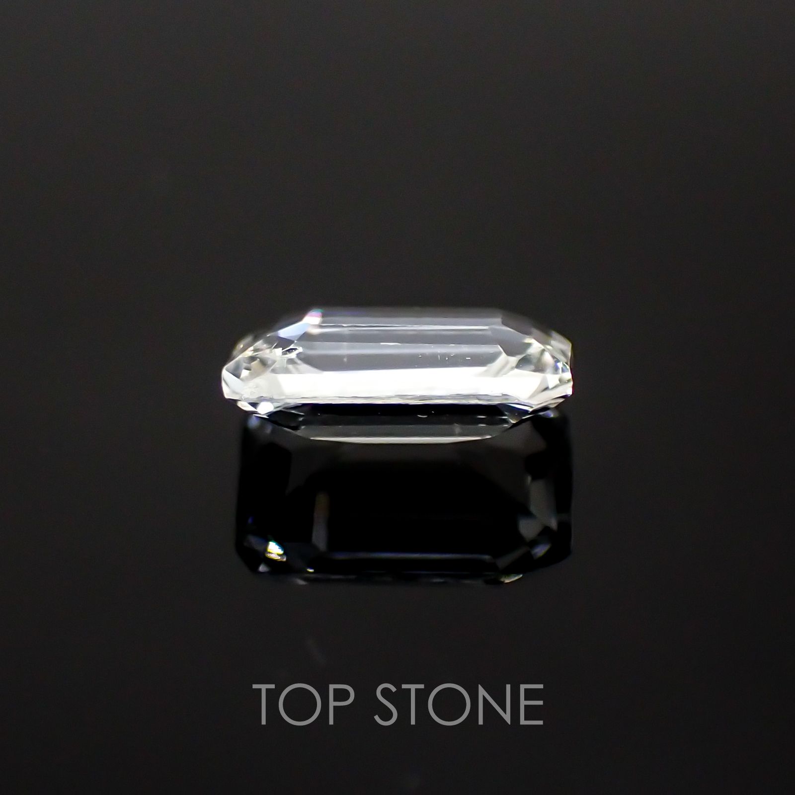 ライムスポジュミン(宝石名スポジュミン) アフガニスタン産 1.11ct 識別済[20128824]7.7×5.5mm前後