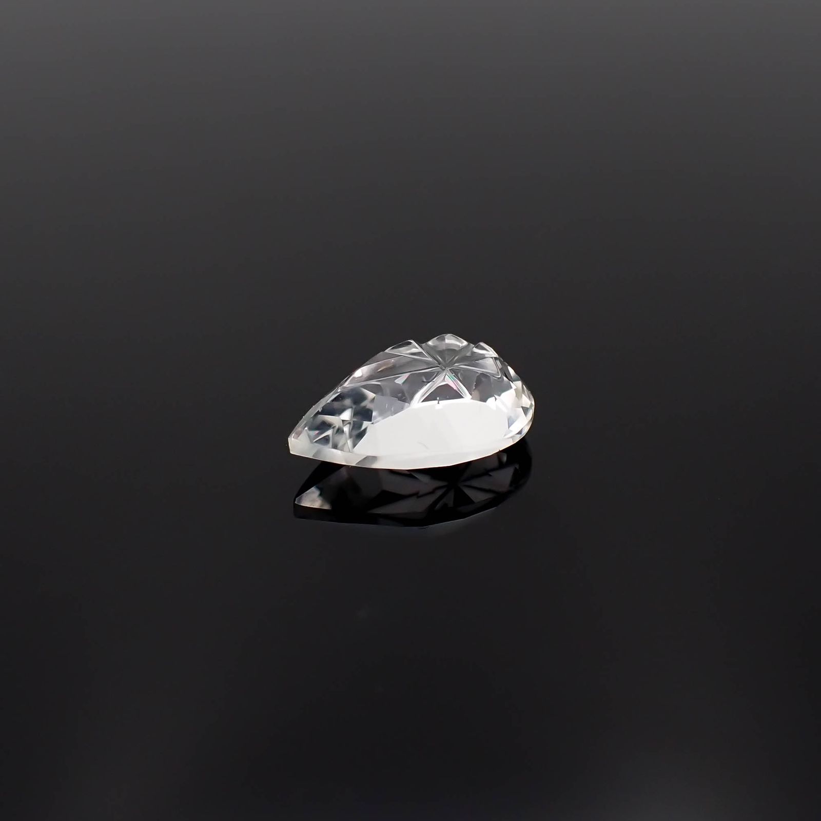 ◇甲州貴石切子Plus Three◇ペタライト カード付き(宝石名ペタライト)ブラジル産 1.40ct 識別済[231225065]10x7mm前後