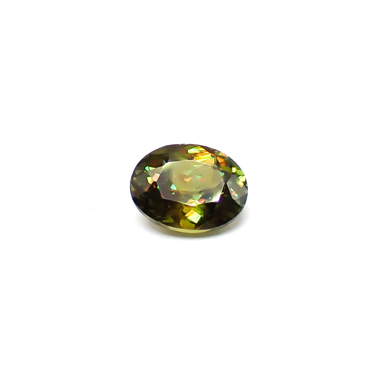 カラーチェンジスフェーン パキスタン産 0.38ct / 5.1x3.9mm前後 [260632436]