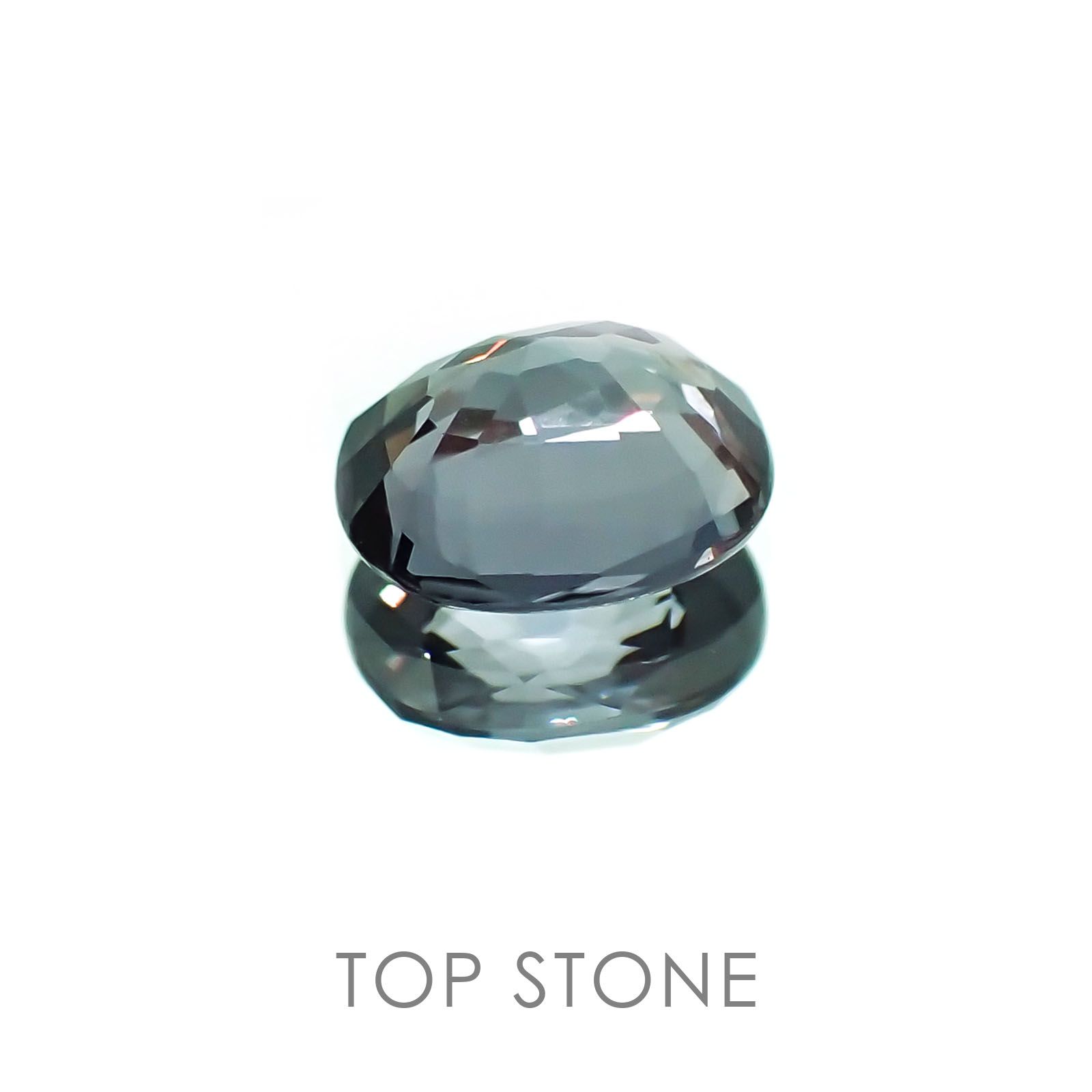 カラーチェンジガーネット(アレキタイプ) マダガスカル・ベキリー産 ルース 0.58ct[20117351]5.5×4.7mm前後