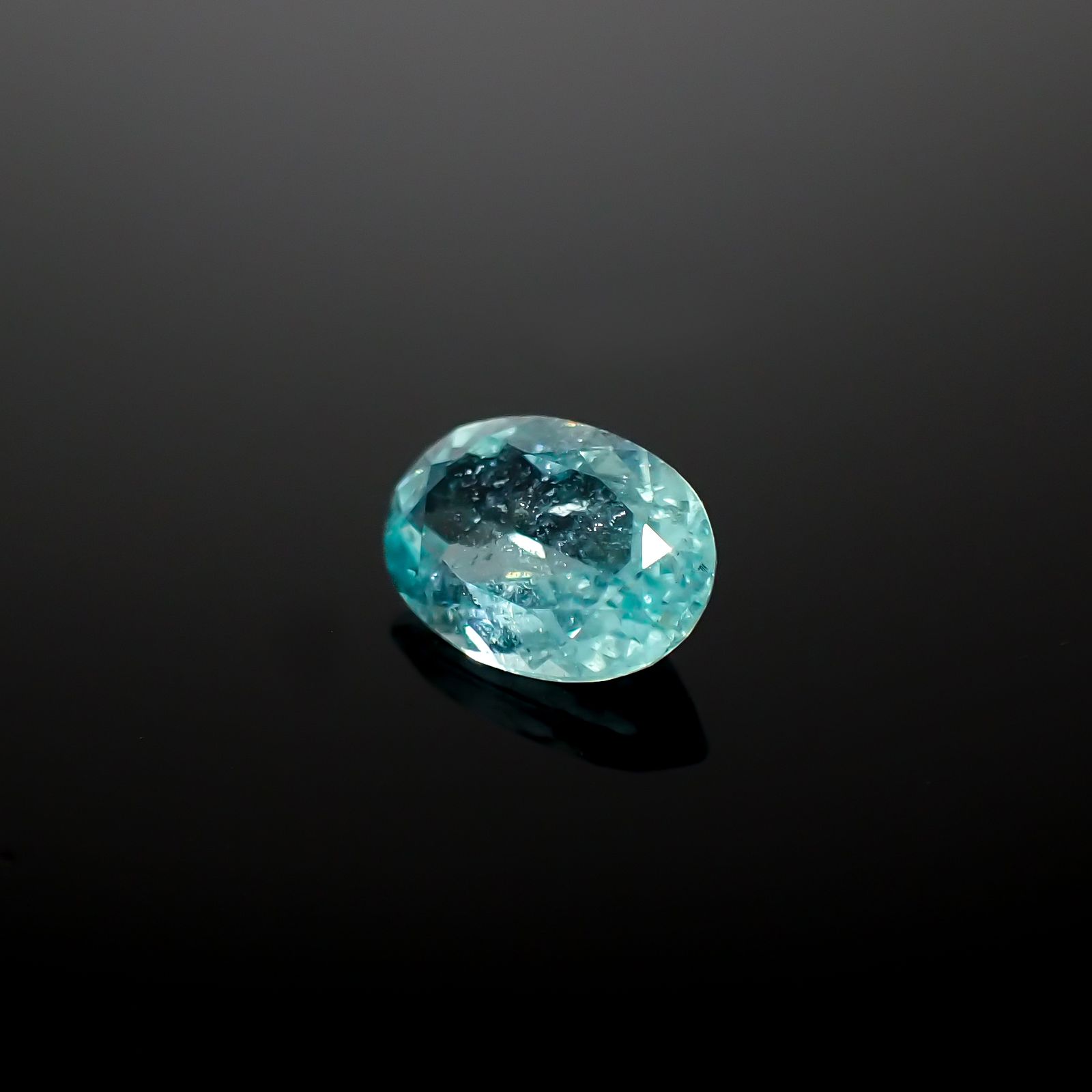 パライバトルマリン ブラジル・キントス鉱山産 0.62ct[240928722]6.8x4.8mm前後