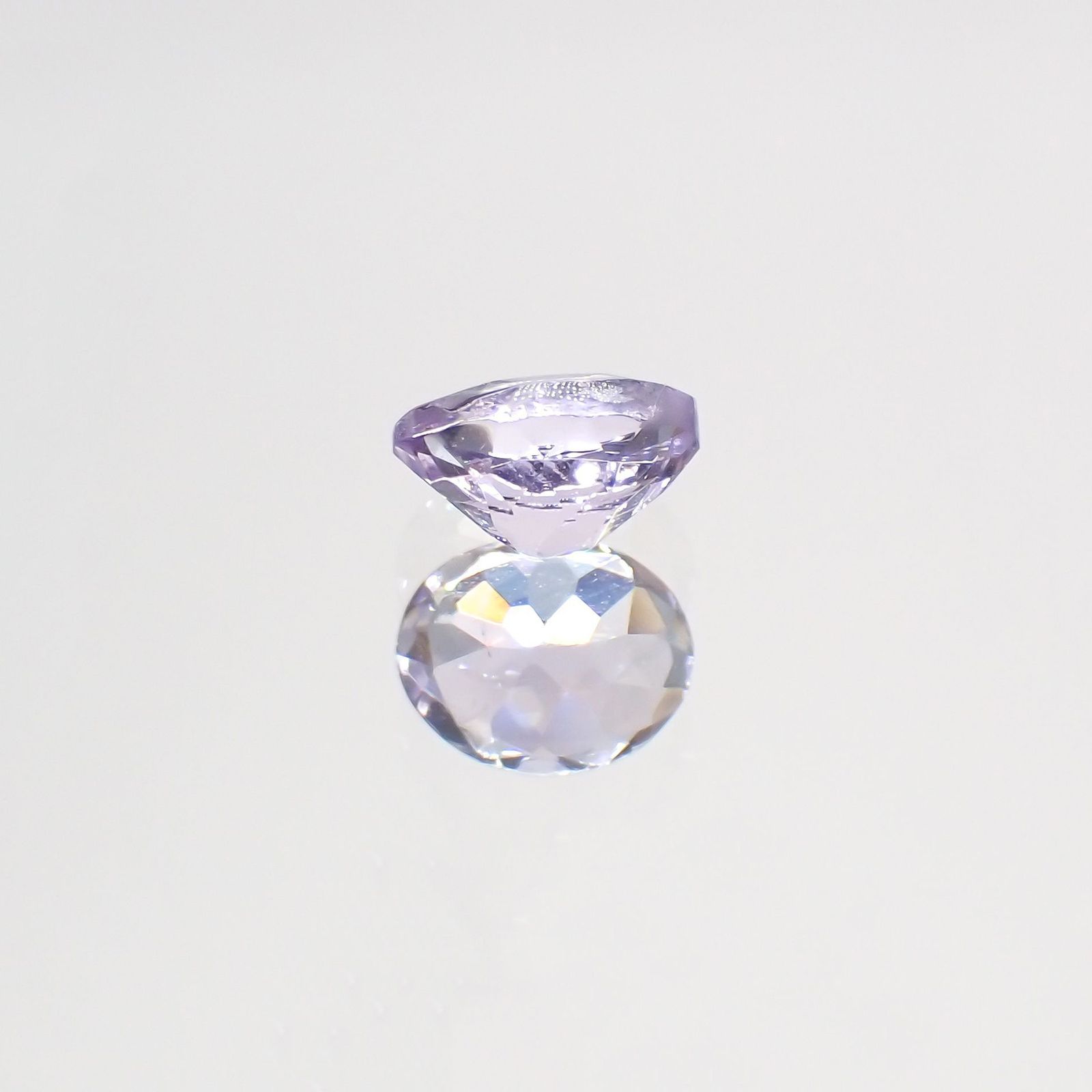 ラベンダーゾイサイト(宝石名ゾイサイト)タンザニア産 0.38ct 識別済[220115059]5x4mm前後
