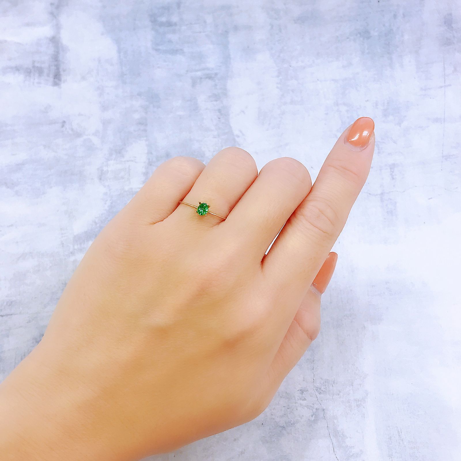 ツァボライト(宝石名ガーネット)タンザニア産 0.25ct 識別済[251018725]4.5x3.4mm前後