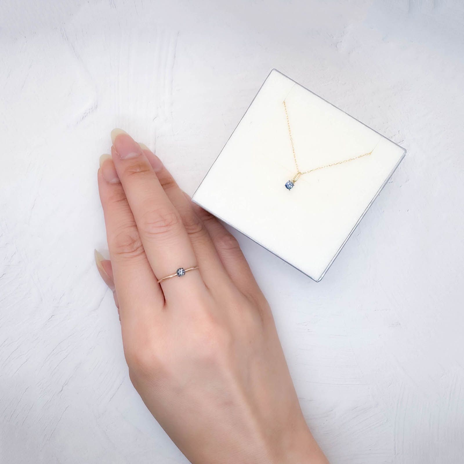 ◇ペアセット◇アイスブルーサファイア スリランカ/マダガスカル産 0.26ct(2pcs合計) [250830988]3x3mm前後