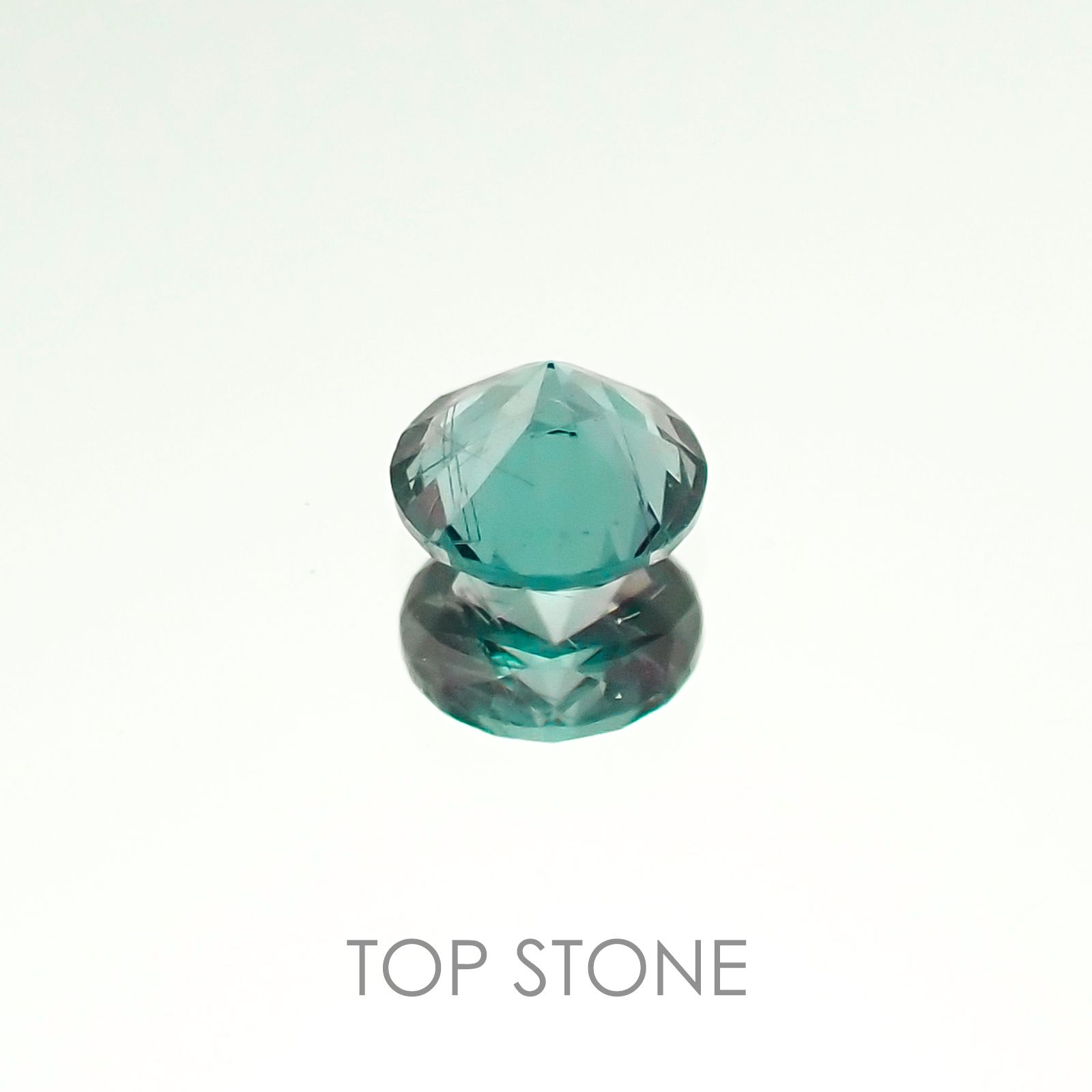 楽天市場】【カラーチェンジ】ガーネット ベキリー産 0.7ct ルース ◇ カラーチェンジガーネットルース ペアシェイプ ティアドロップ しずく  1月誕生石 裸石 希少石 レアストーン 【ルース】【送料無料】RRM.E/BS 【製品へのオーダー加工承ります】 : アイマス