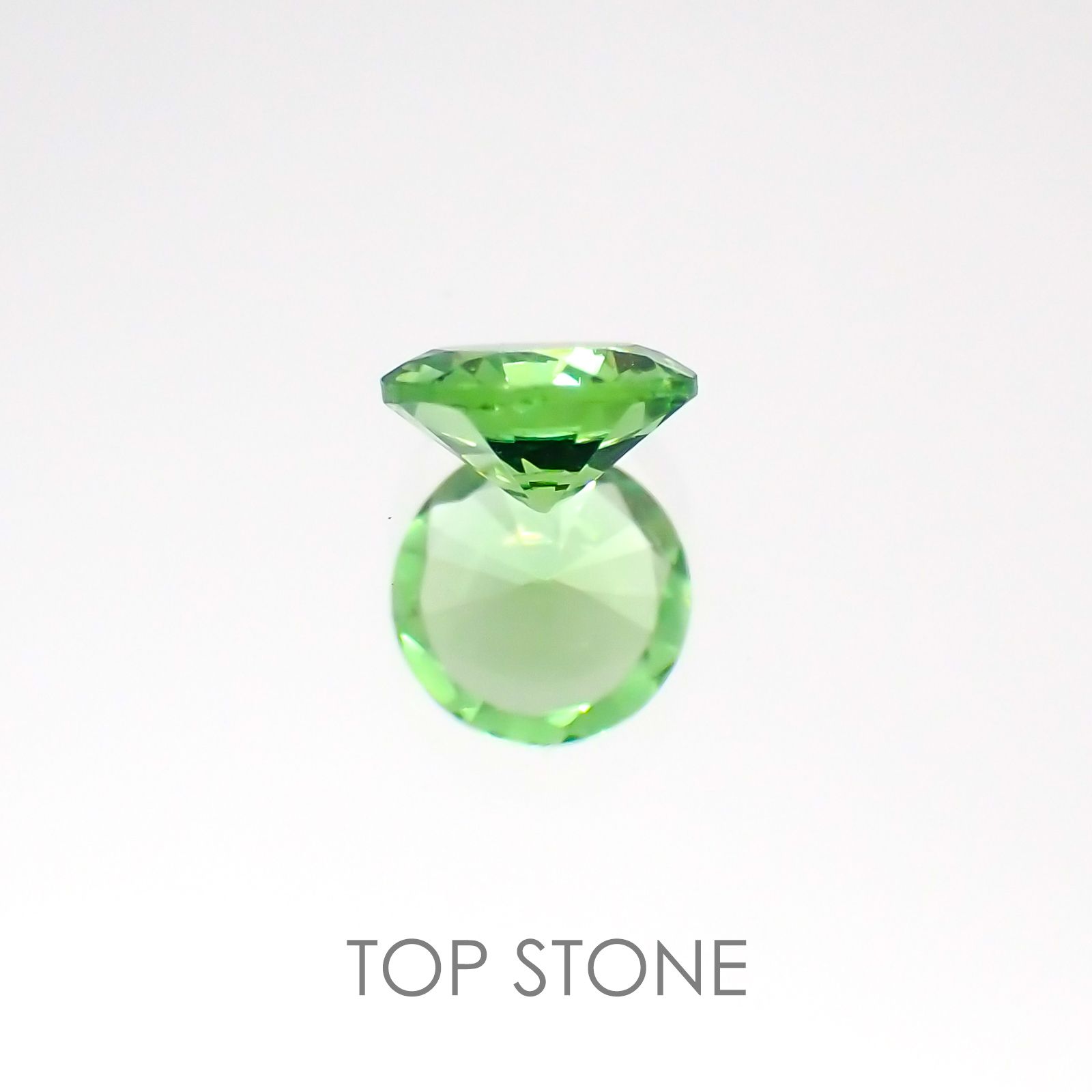 ミントガーネット ケニア産 ルース 0.21ct[20128337]3.9×3.9mm前後