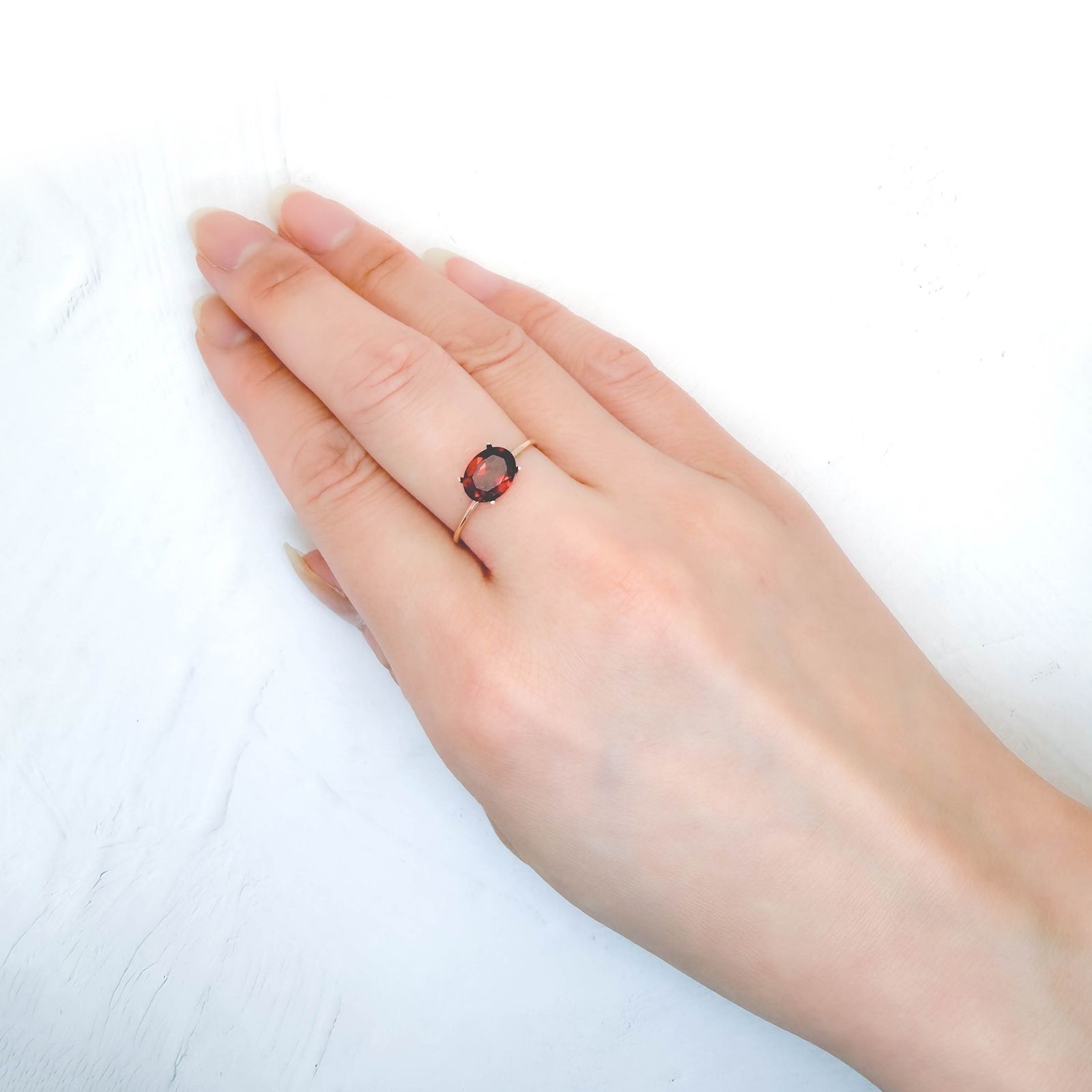 ◇ランダムセレクト◇パイロープアルマンディンガーネット モザンビーク産 約1.30ct / 8x6mm前後 [260532213]