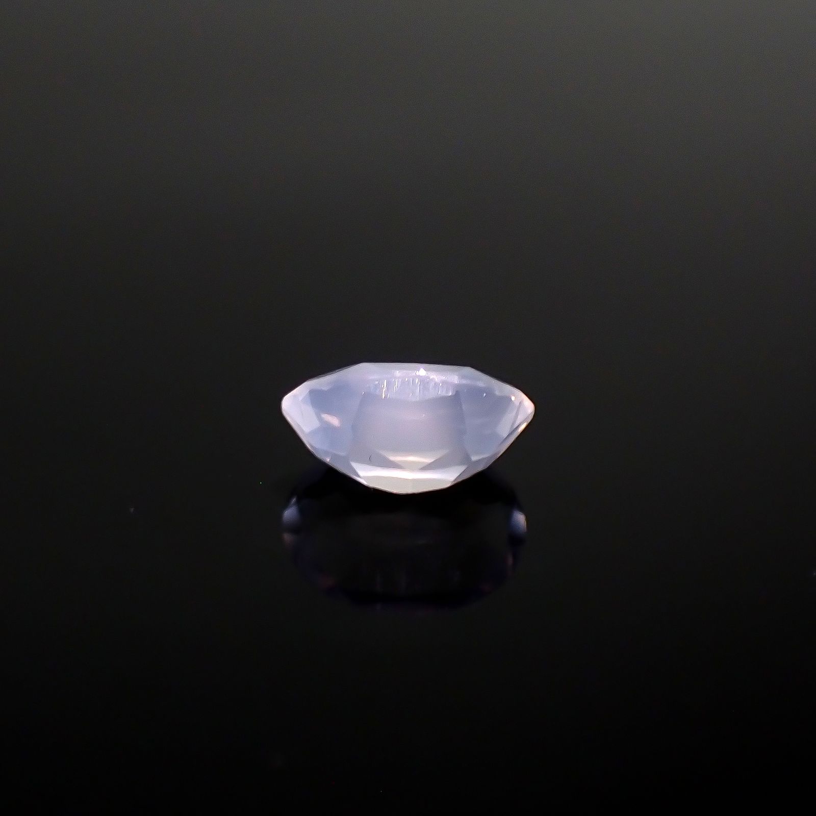 ムーンストーン(宝石名オーソクレース)インド/スリランカ産 0.65ct 識別済[240527733]7.1x5.1mm前後
