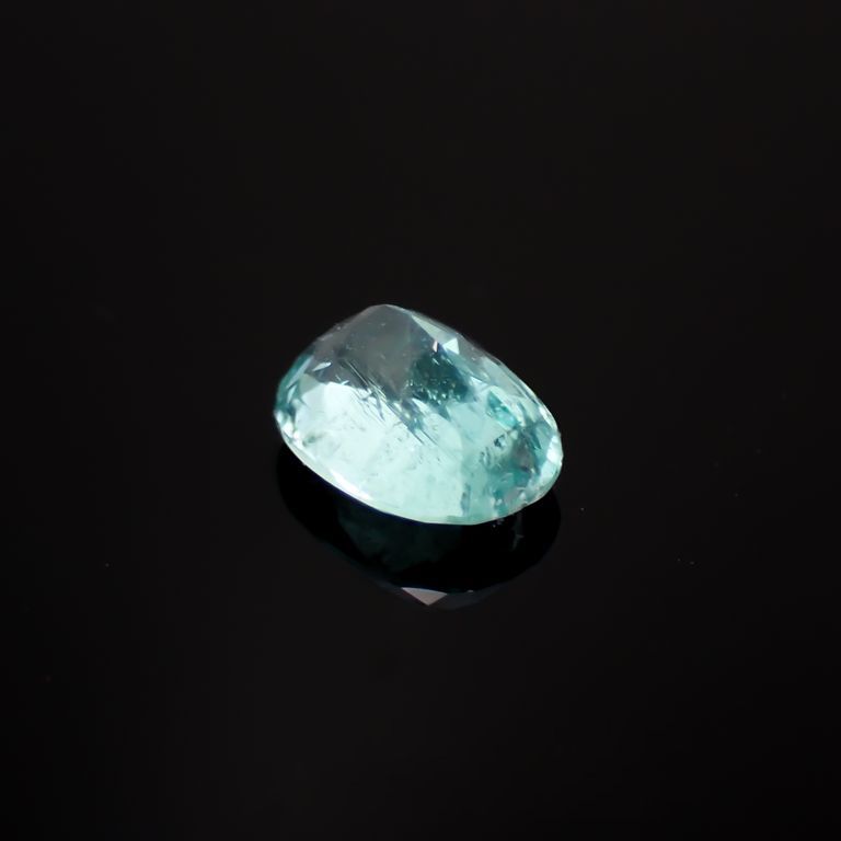 パライバトルマリン(宝石名トルマリン/別名パライバ・トルマリン)ブラジル・キントス鉱山産 0.642ct ソ付(宝貴協)[221018738]6.1x4.7mm前後