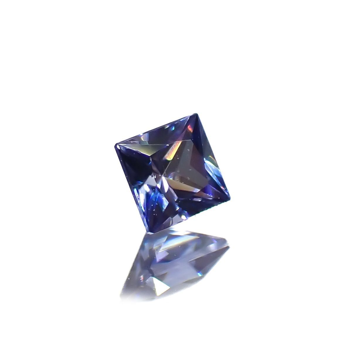 ◇プリンセスカット◇ベニトアイト アメリカ・カリフォルニア州産 0.088ct[221219599]2.3x2.3mm前後