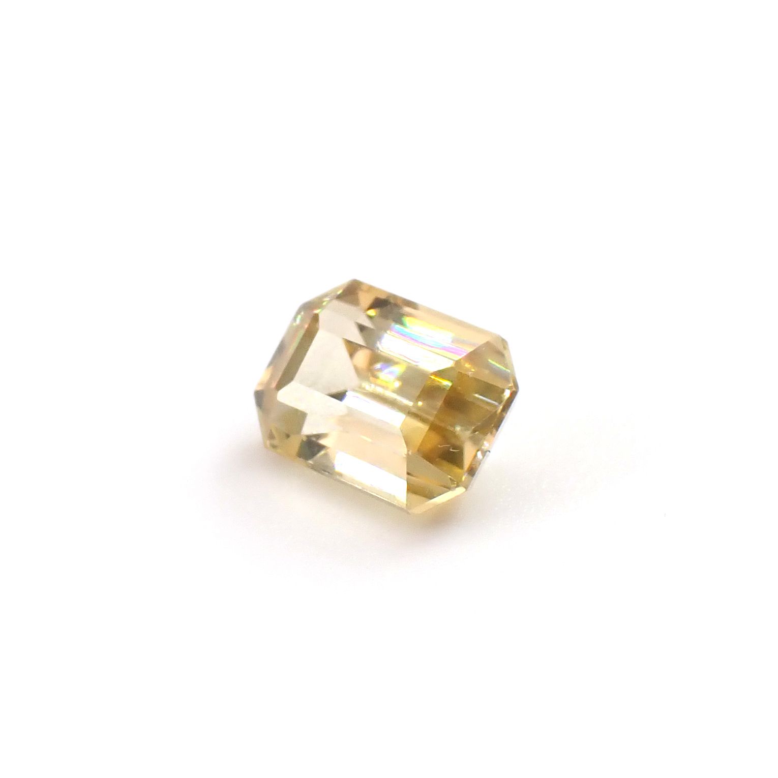 イエロージルコン スリランカ/カンボジア産 2.15ct / 8.2x5.5mm前後 [260932970]