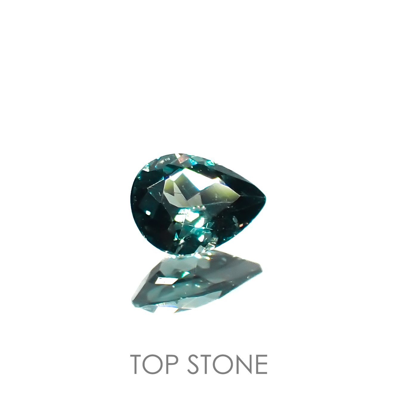 カラーチェンジガーネット アレキタイプ マダガスカル・ベキリー産 0.14ct[230119984]3.9x3mm前後