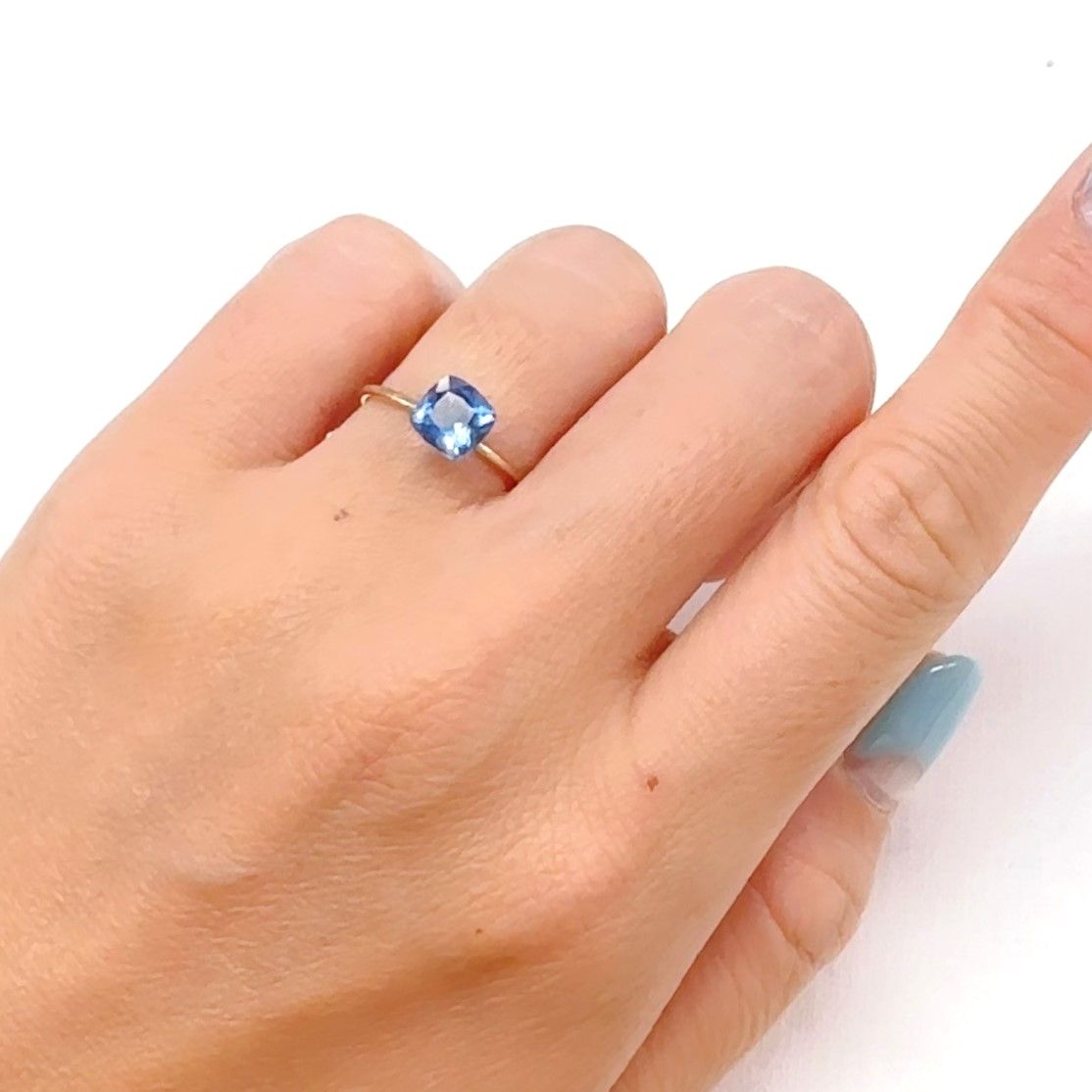 カラーチェンジフローライト ブラジル産 1.16ct[240728471]6.1x6.1mm前後