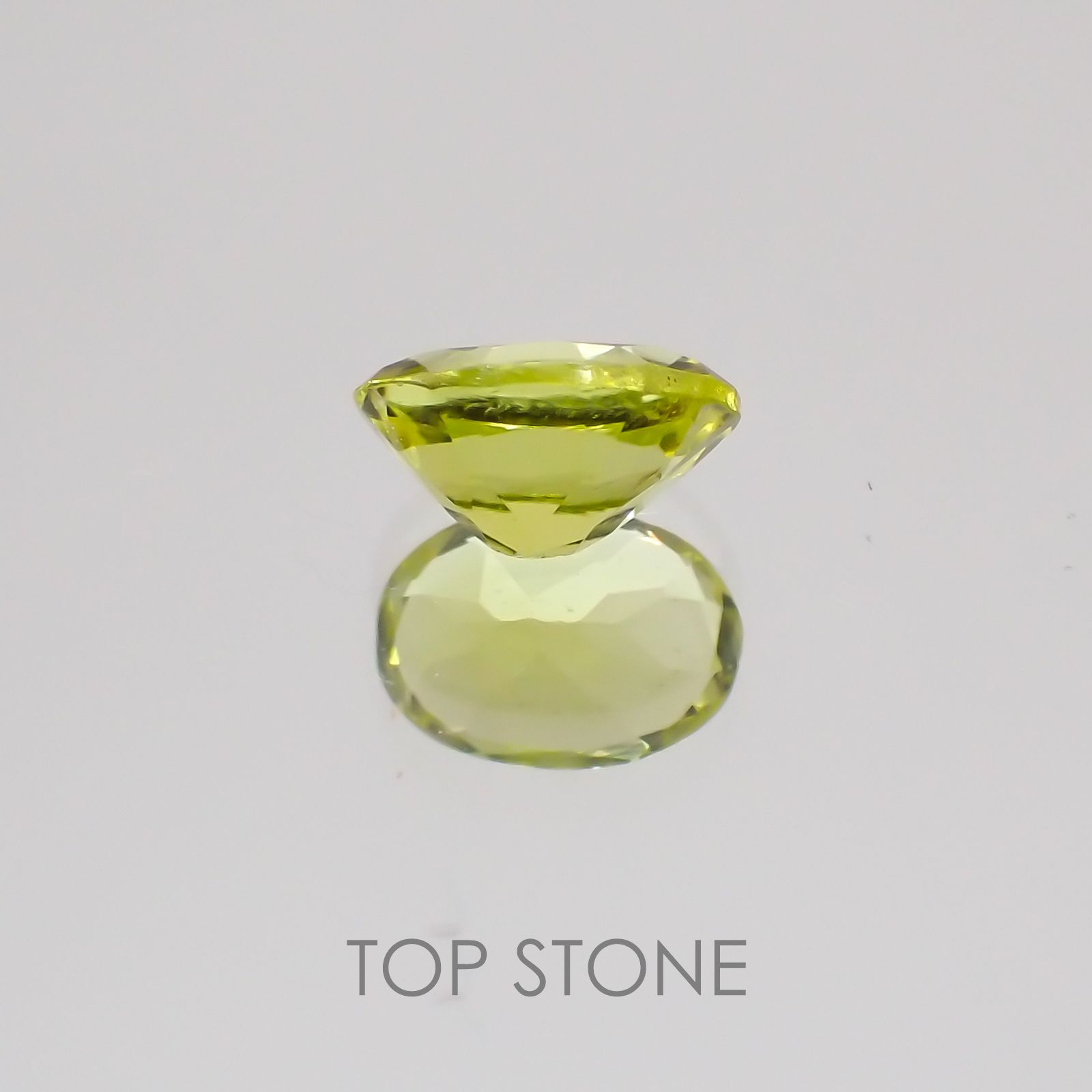 カナリートルマリン(宝石名トルマリン) ナイジェリア産 0.48ct 識別済[20128992]5.8×4mm前後