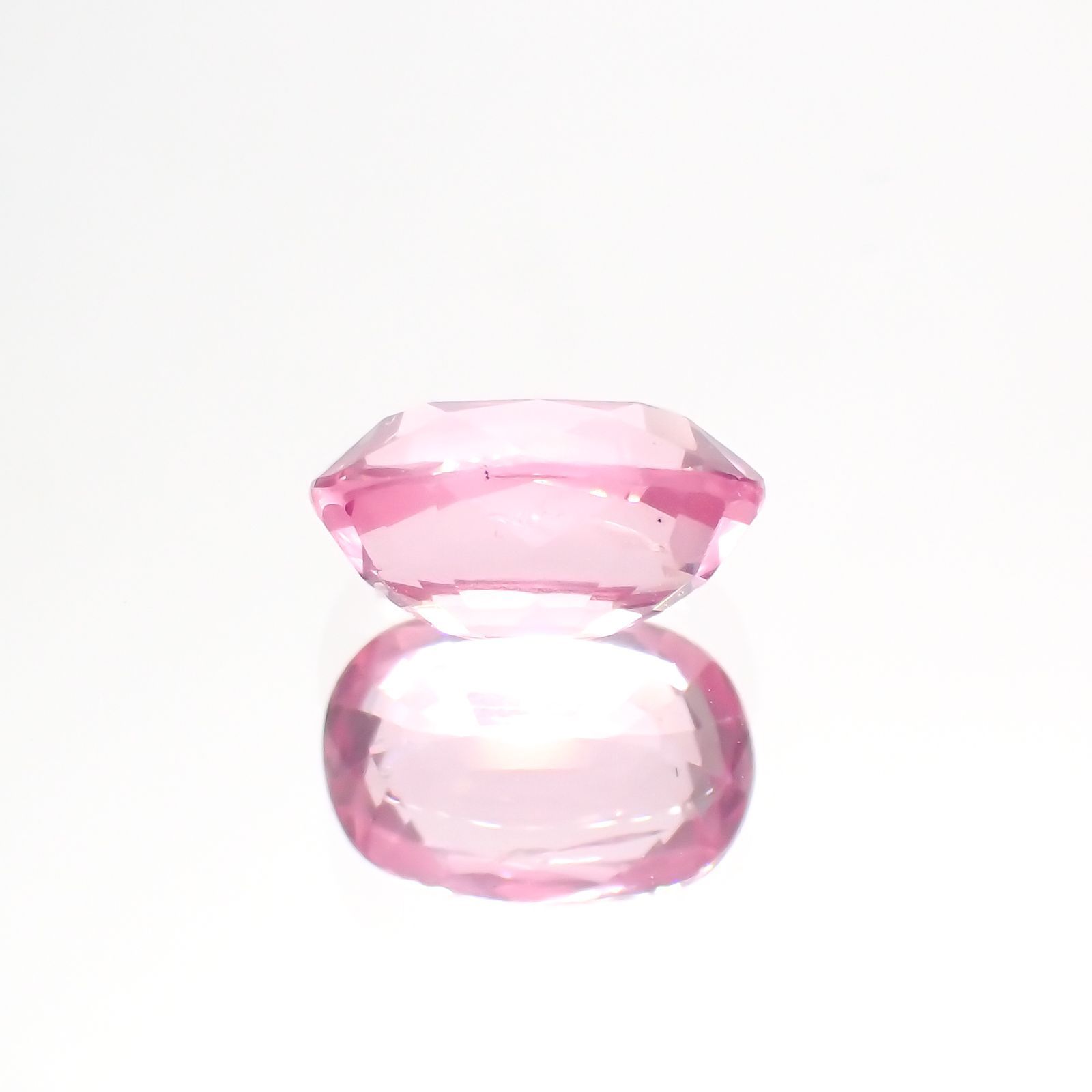 ピンクスピネル(宝石名ピンク・スピネル)タンザニア産 1.248ct ソ付(彩珠)[231124092]7.6x5.2mm前後