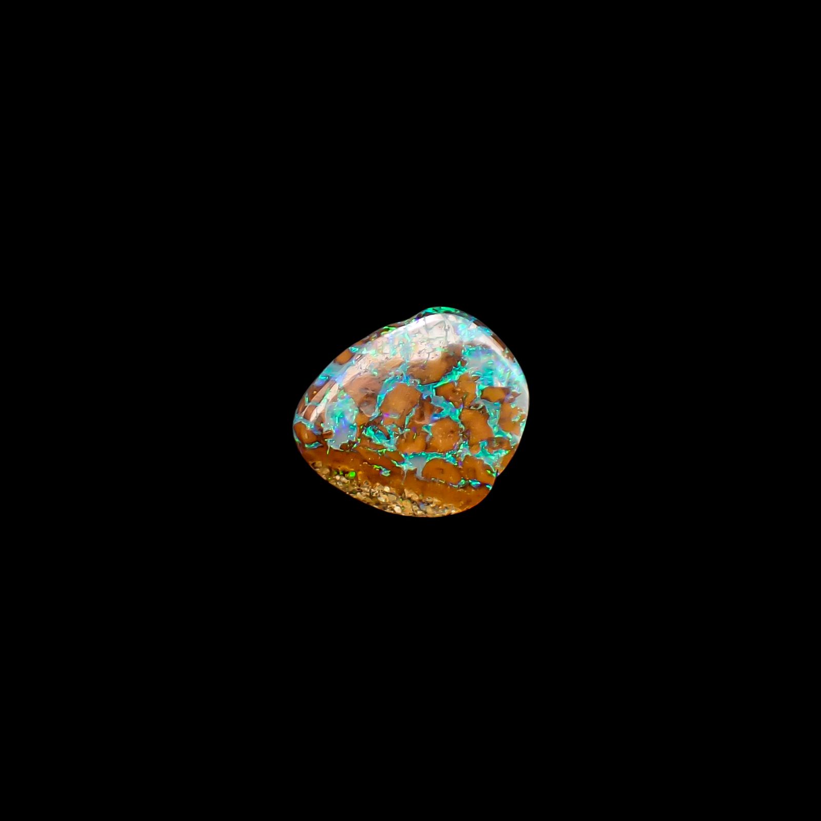 ボルダーオパール オーストラリア産 0.87ct / 8.8x7.7mm前後 [260933074]