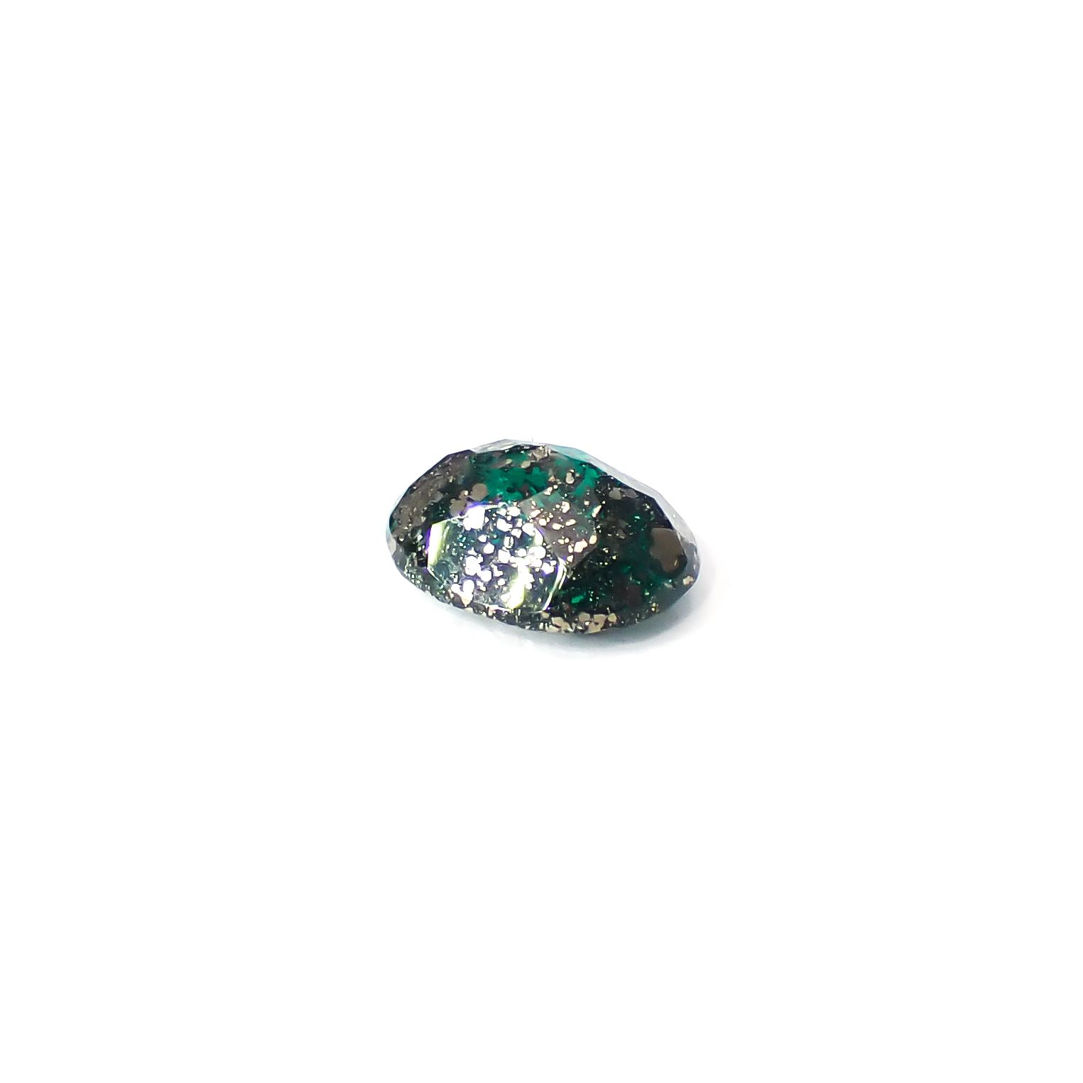 パイライトインエメラルド コロンビア産 0.38ct / 5.4x4.2mm前後 [260532124]