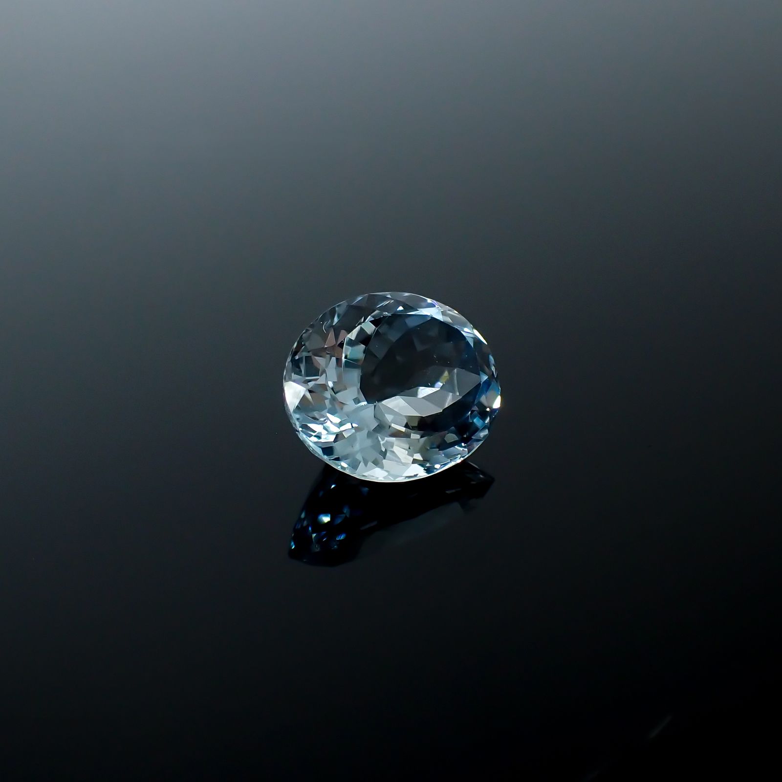 アクアマリン モザンビーク産 3.19ct[240125407]10.9x9mm前後