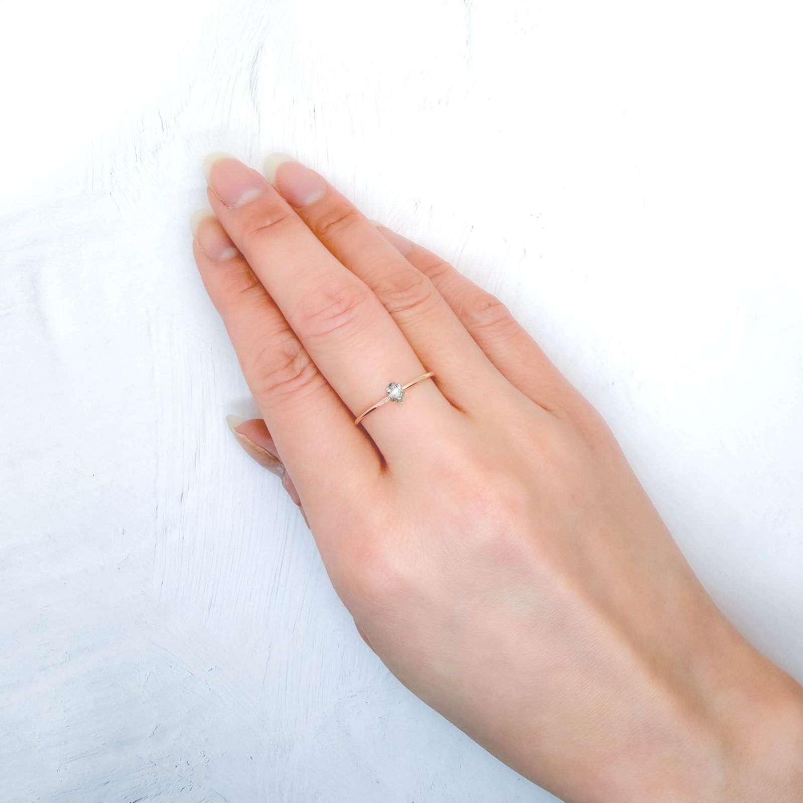 カメレオンダイヤモンド(グリーンダイヤモンド) SI-1 | LIGHT GRAY GREEN(宝石名ダイアモンド) ソ付(CGL) 0.156ct / 4.5x2.95mm前後 [260331942]