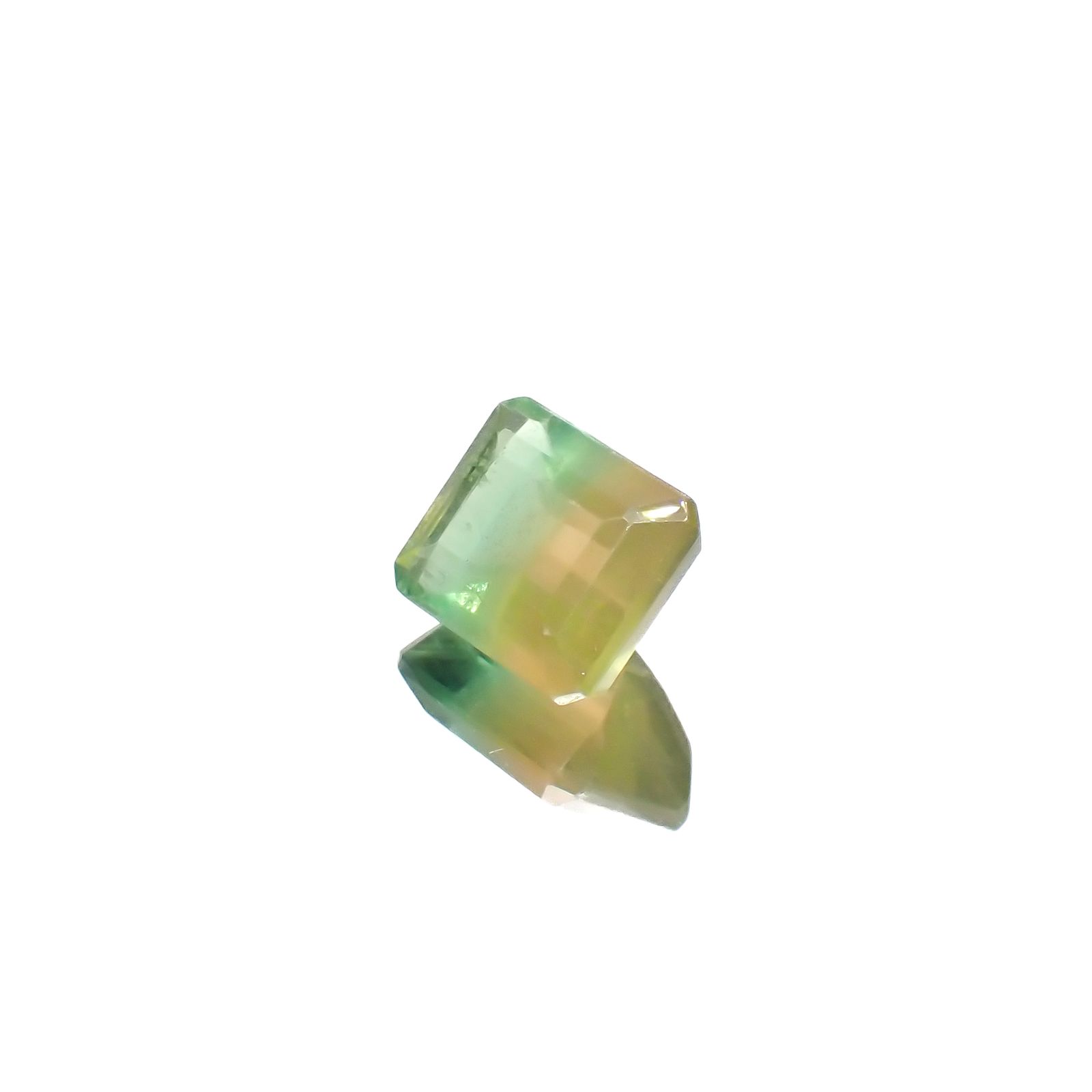 パーティカラーフローライト フルオレッセンス ブラジル産 6.04ct[240326917]10.8x8.9mm前後