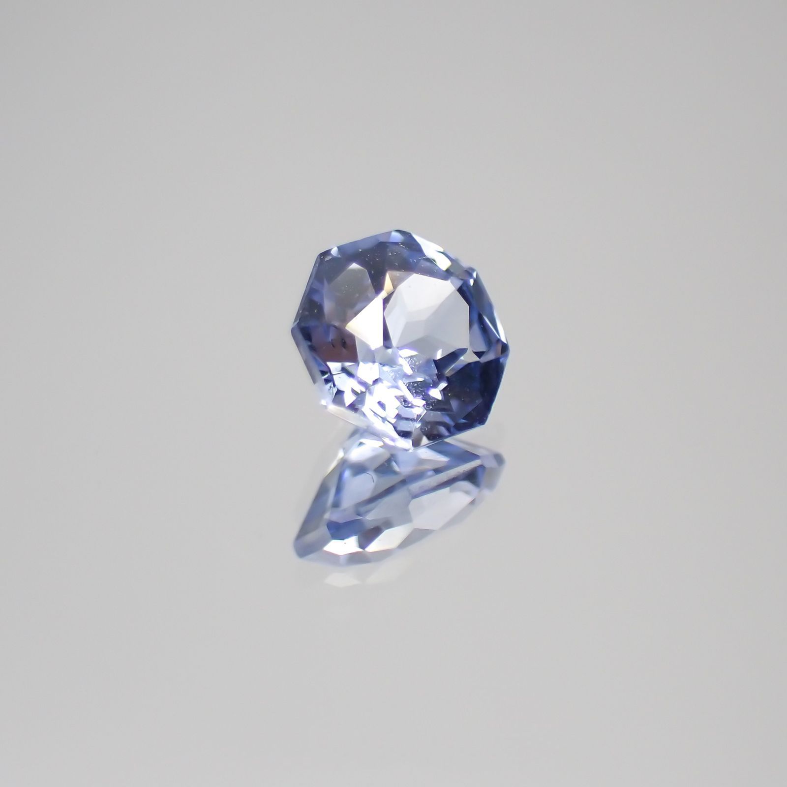 ◇オクタゴンカット◇サファイアSA(宝石名サファイア) マダガスカル産 0.38ct 識別済[210611058]4.1×4mm前後