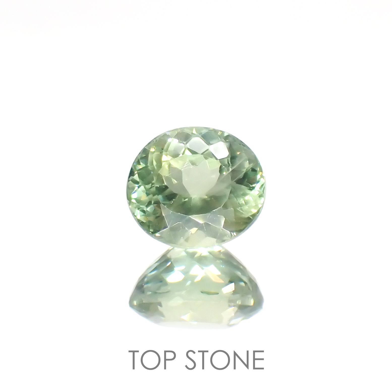 グリーンアパタイト(宝石名アパタイト) マダガスカル産 1.73ct 識別済[20106880]7.3×6.4mm前後