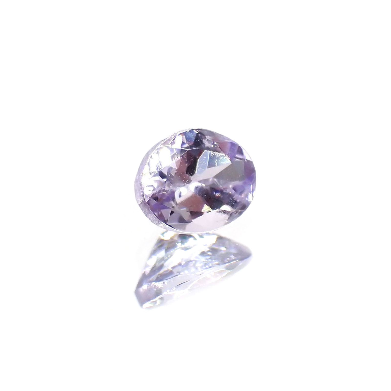 ラベンダーゾイサイト(宝石名ゾイサイト)タンザニア産 識別済 0.38ct / 5x4mm前後 [220115059]