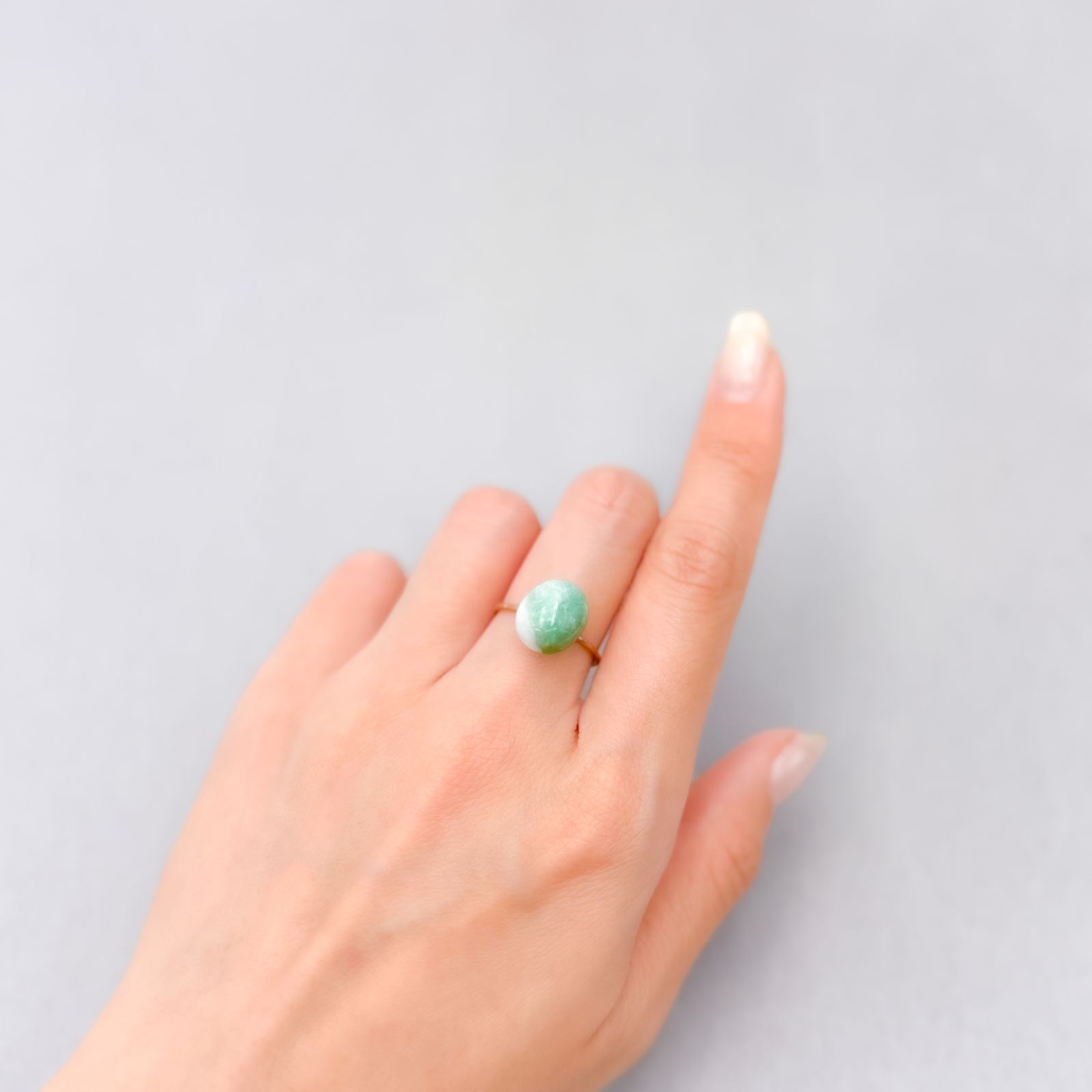 マトリックスエメラルド(エメラルドインクォーツ/フェルドスパー) ブラジル産 4.41ct [250430171]12x10.1mm前後