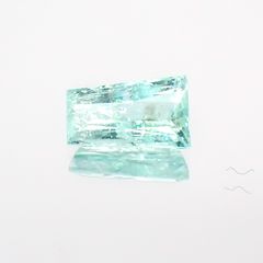 パライバトルマリン(宝石名トルマリン/別名パライバ・トルマリン) モザンビーク産 0.90ct 識別済[21017746]7.8×4.8mm前後