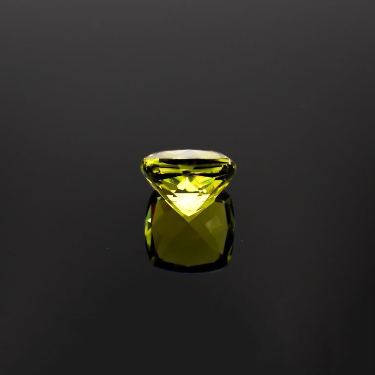 カナリートルマリン  ザンビア産 2.92ct[230220344]8.5x8.5mm前後