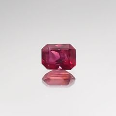 ルビー 非加熱(宝石名ルビー) マダガスカル産 0.21ct 識別済[210711730]3.7×2.8mm前後