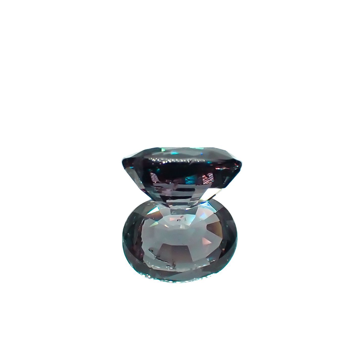 ベキリーブルーガーネット（カラーチェンジガーネット アレキタイプ）(宝石名ガーネット)マダガスカル・ベキリー産 1.29ct 識別済[221219617]7.1x5.6mm前後