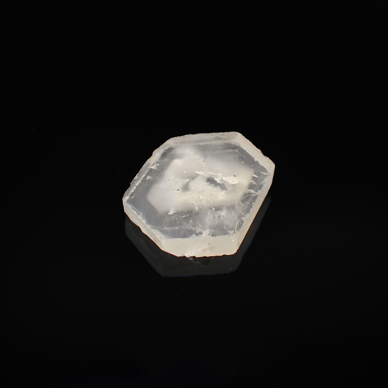 ファントムクォーツ 原石スライス ブラジル産 13.40ct[220716812]15.9x21.7mm前後