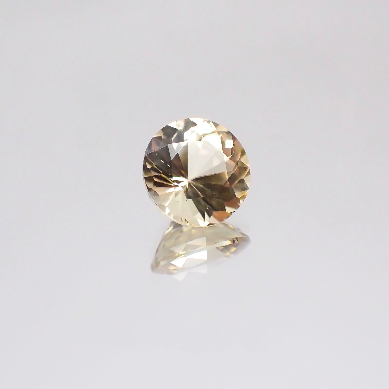 シンハライト(宝石名シンハライト)スリランカ産 1.19ct 識別済[231224401]6.5x6.5mm前後