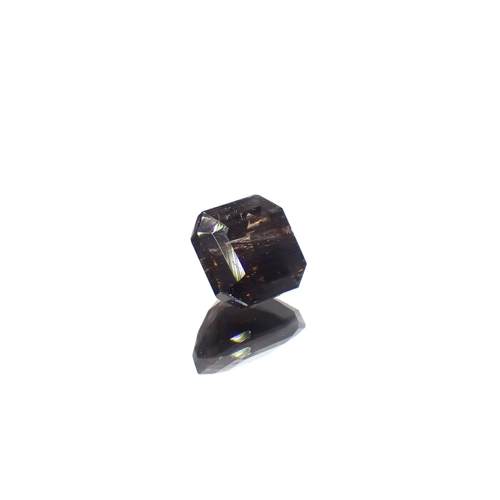 レインボースキャポライト ブラジル産 0.66ct[240326869]5x5mm前後